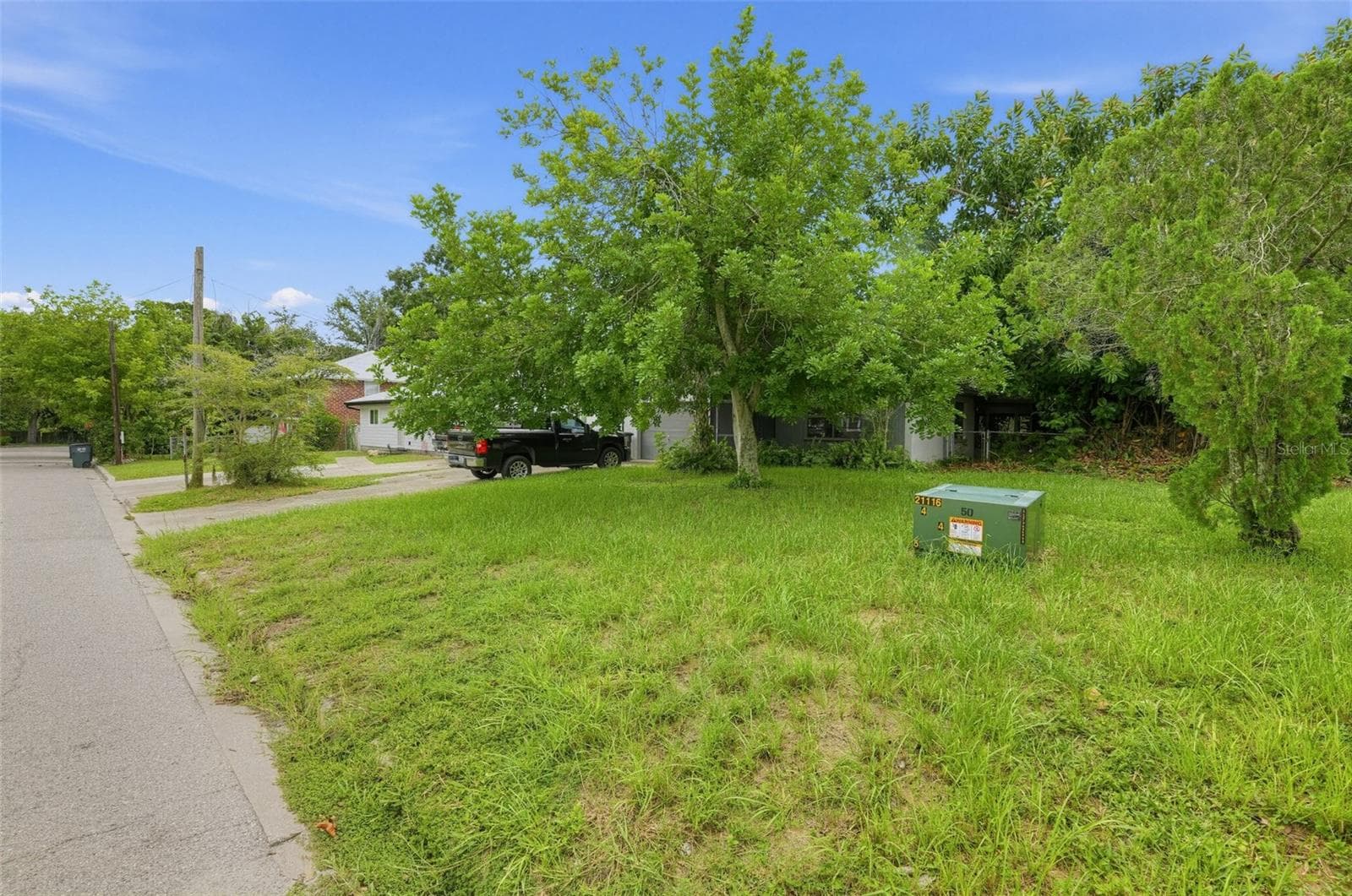 Single Family Residence at 2219 11TH AVE W, BRADENTON, photo 4 of 34