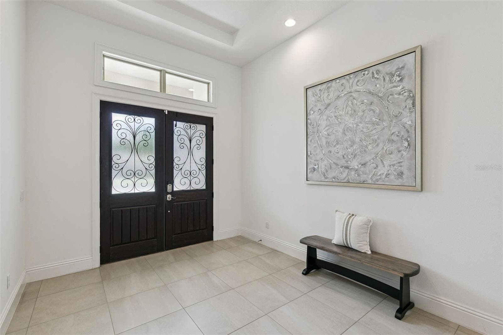 Spacious Entryway - 10840 MOBBERLEY CIR, ORLANDO