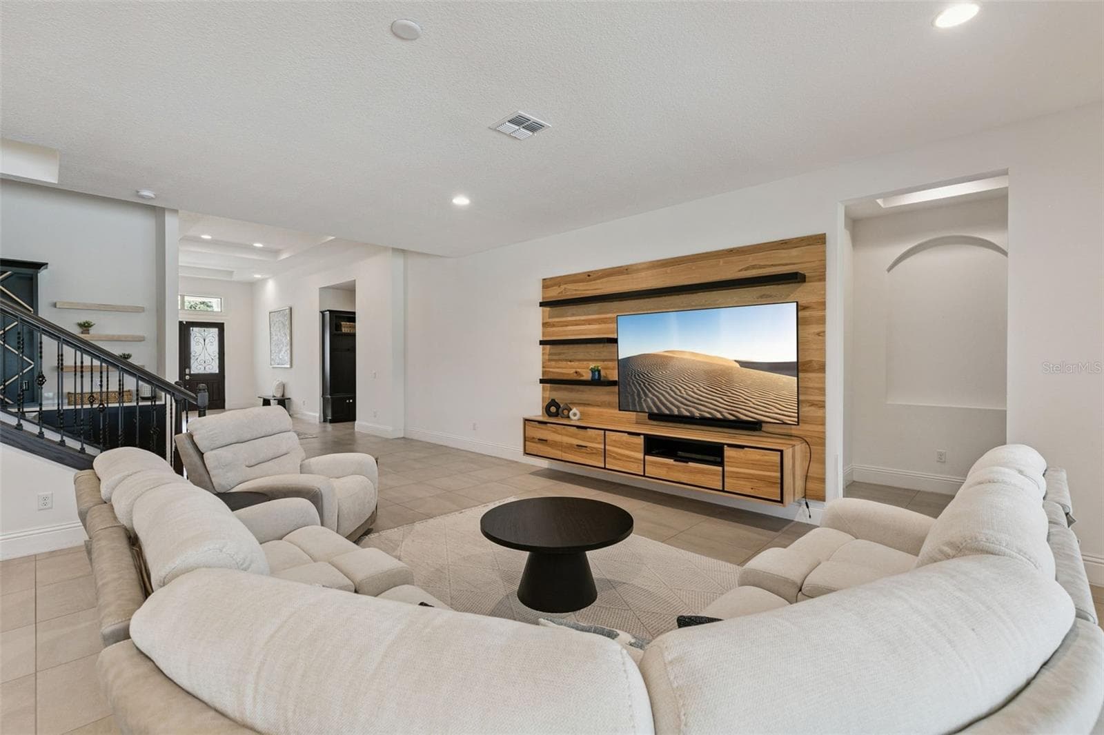 Living Room - 10840 MOBBERLEY CIR, ORLANDO
