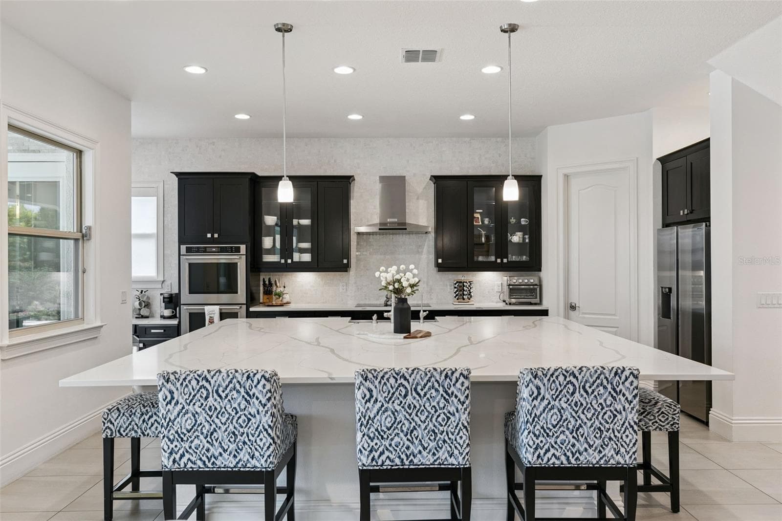 Gourmet Kitchen - 10840 MOBBERLEY CIR, ORLANDO