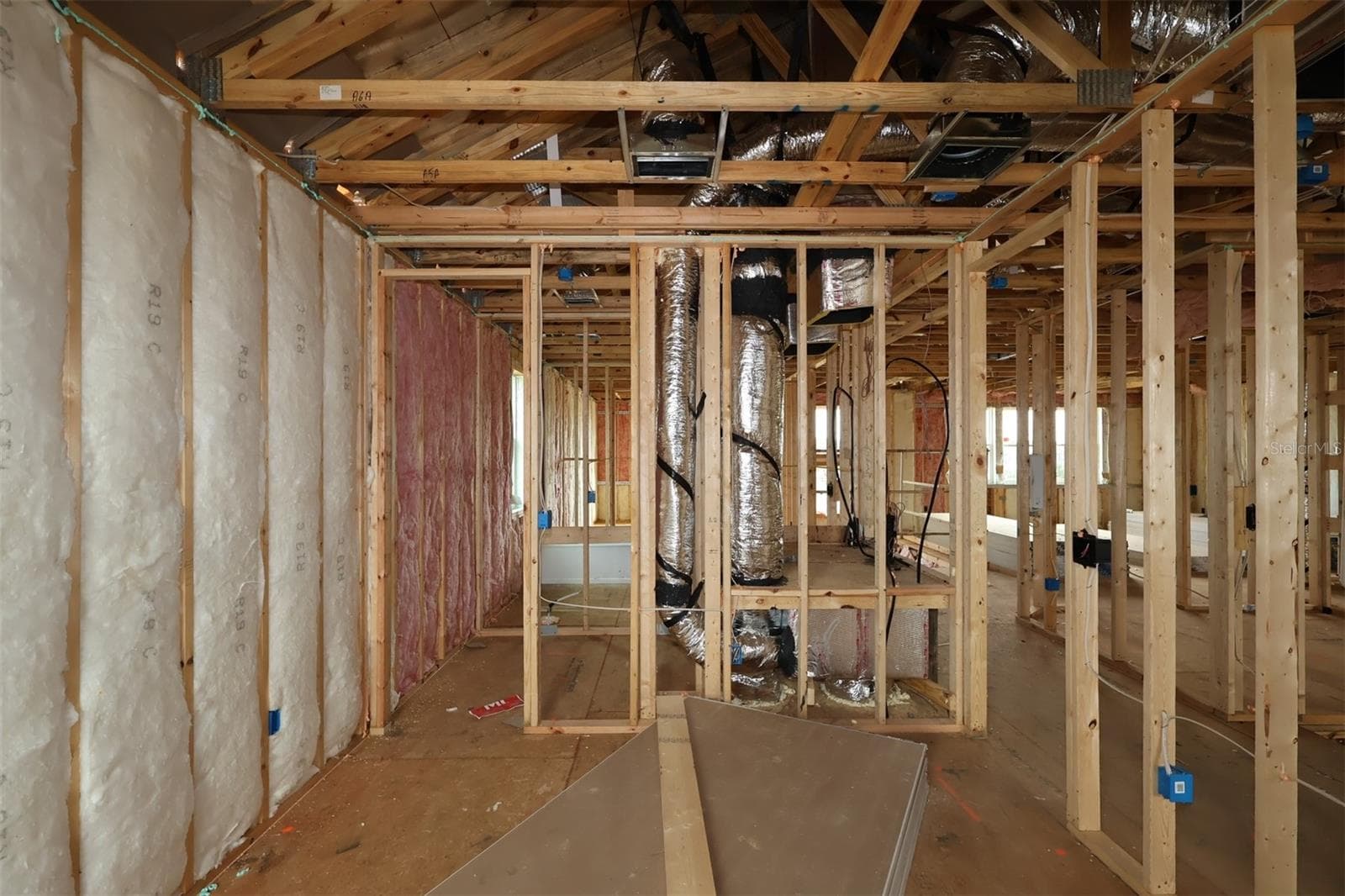 Single Family Residence at 17419 WATER HEMLOCK RD, WINTER GARDEN, photo 8 of 26