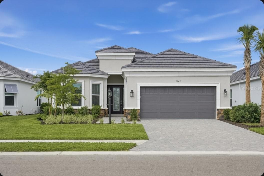 3204 Vicenza Court ~ Ready Now! - 3204 VICENZA CT, BRADENTON