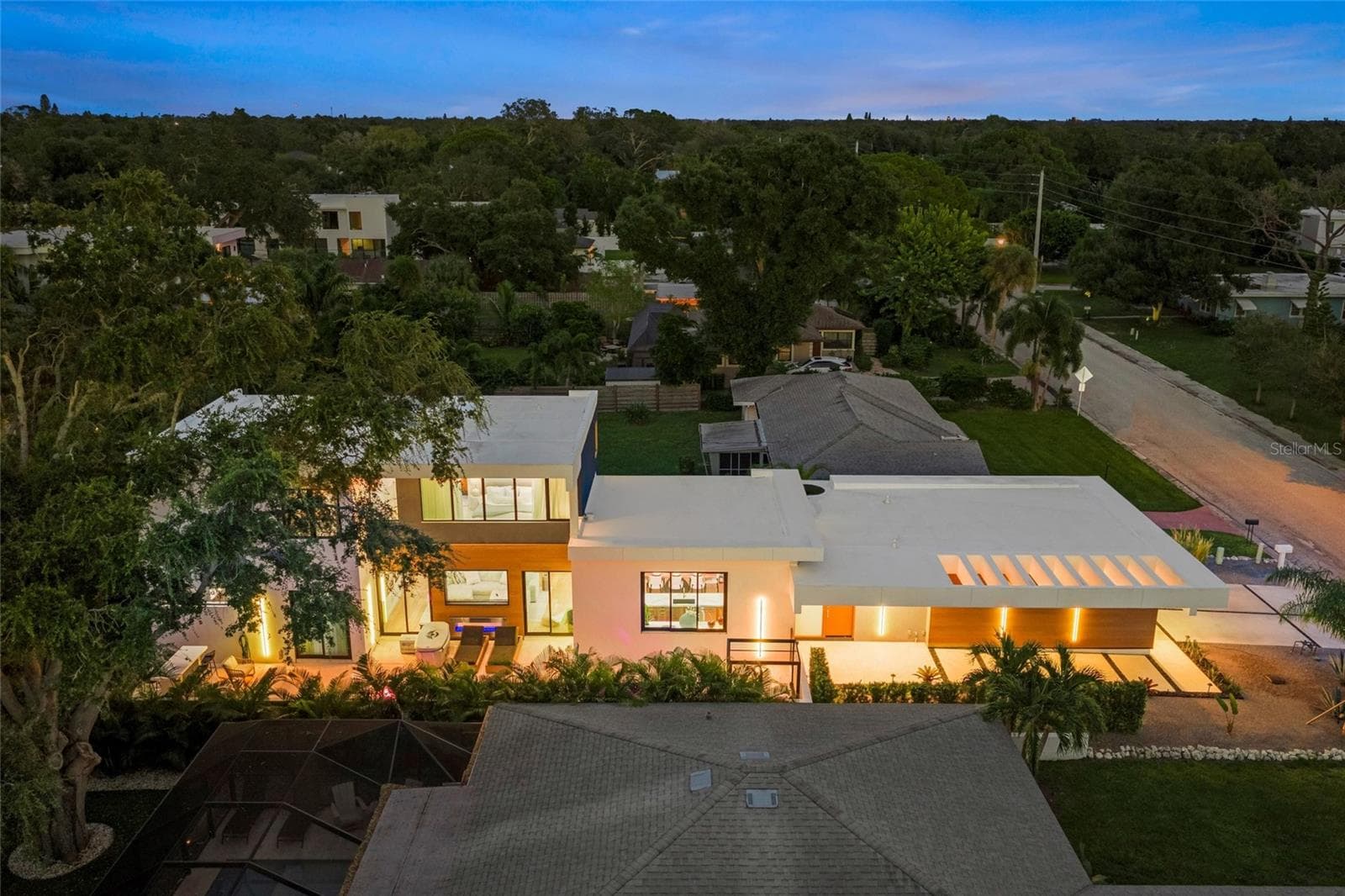 Single Family Residence at 2149 HYDE PARK ST, SARASOTA, photo 41 of 46