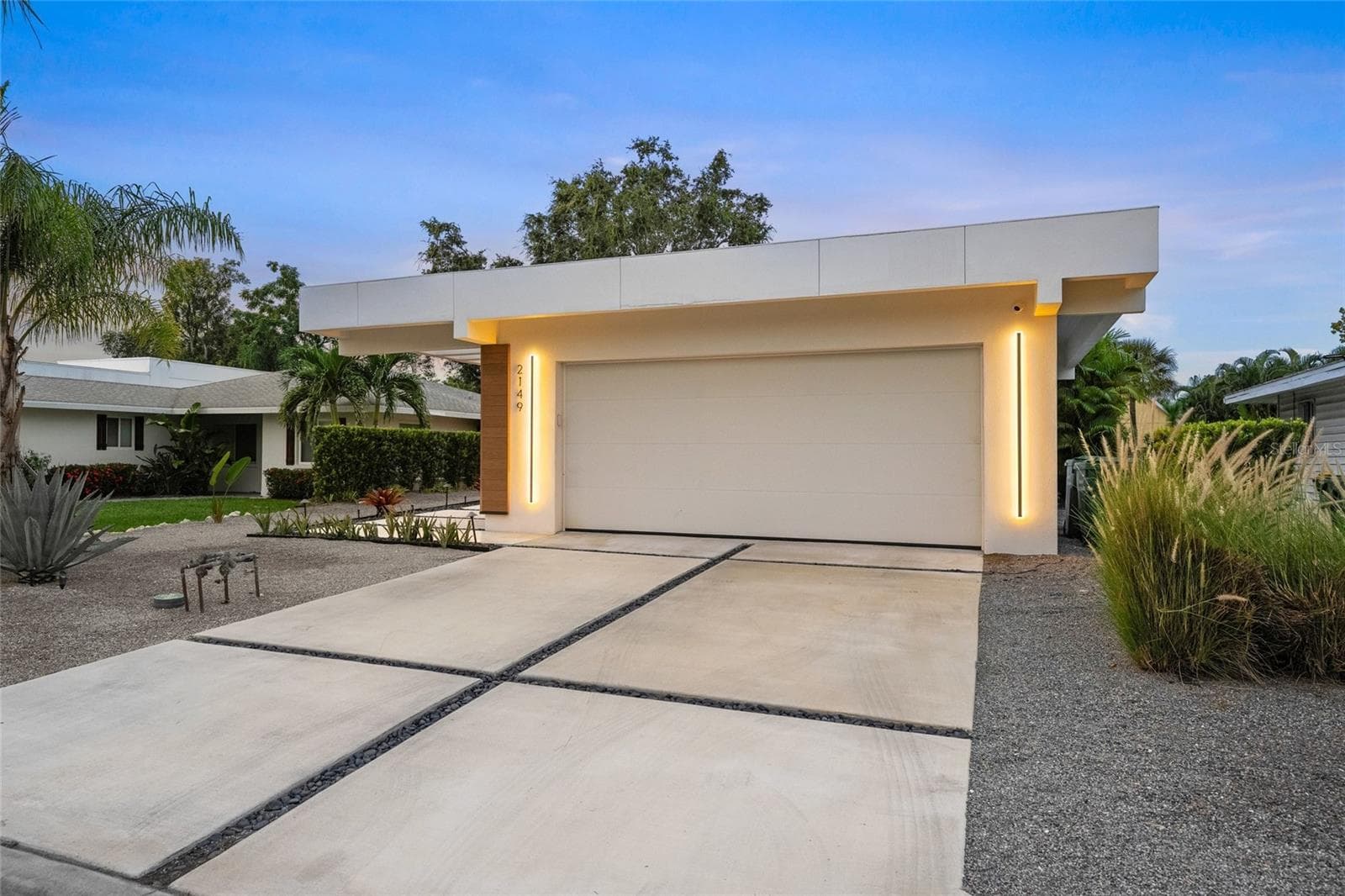 Single Family Residence at 2149 HYDE PARK ST, SARASOTA, photo 43 of 46