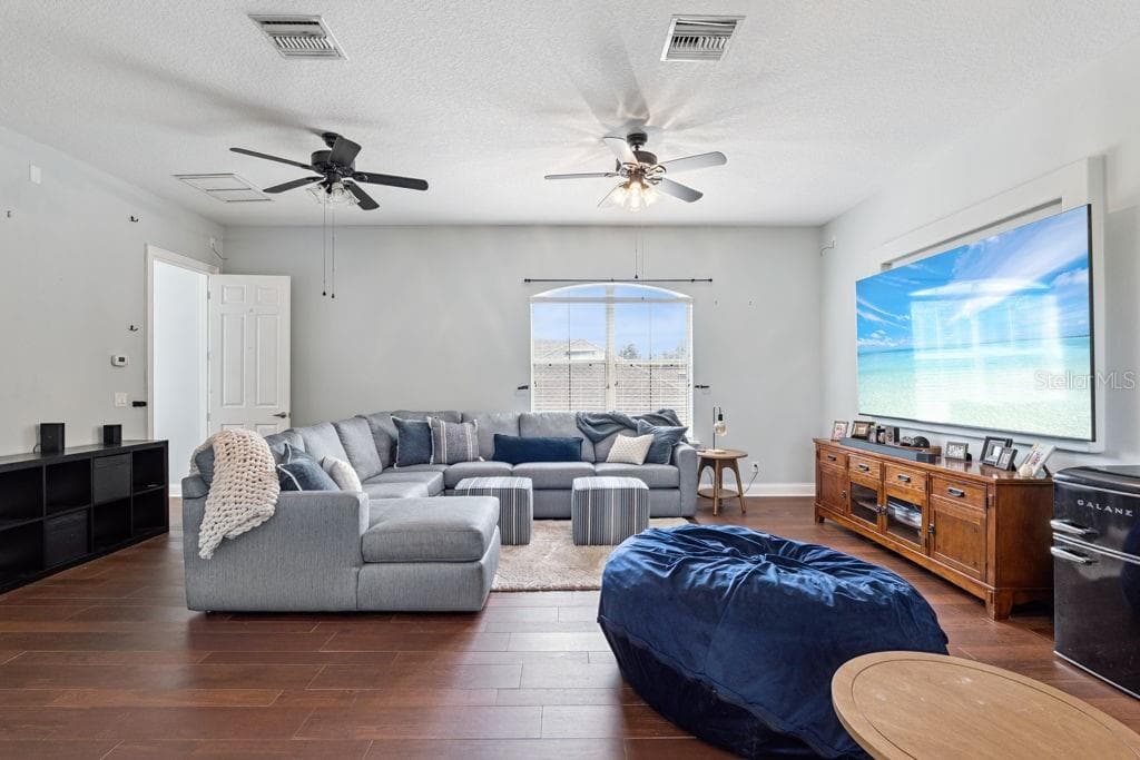 Bonus room on 2nd floor - 1066 CEASARS CT, MOUNT DORA