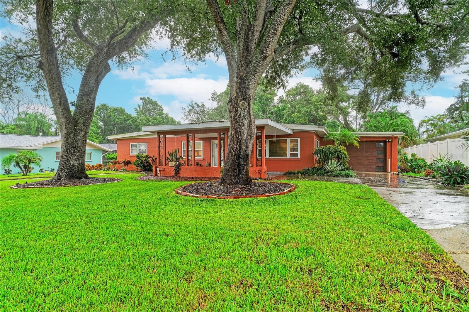 126 HOLLY AVE