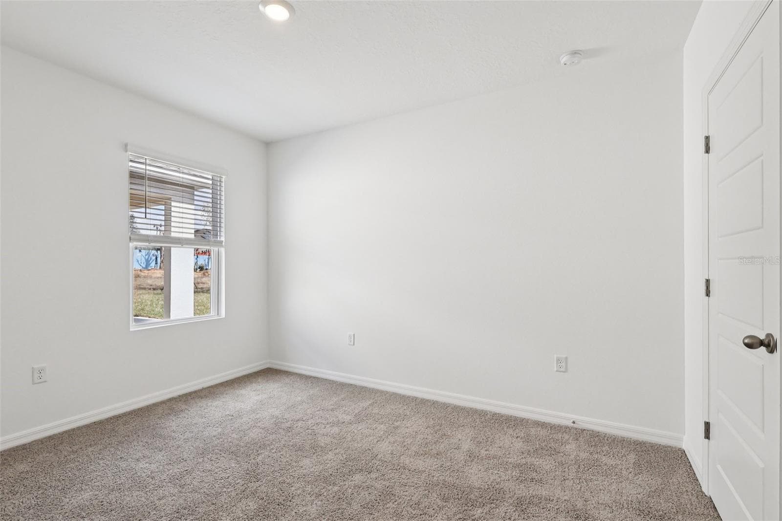 Single Family Residence at 1799 GRANDIOSE DR, LAKE HAMILTON, photo 27 of 32