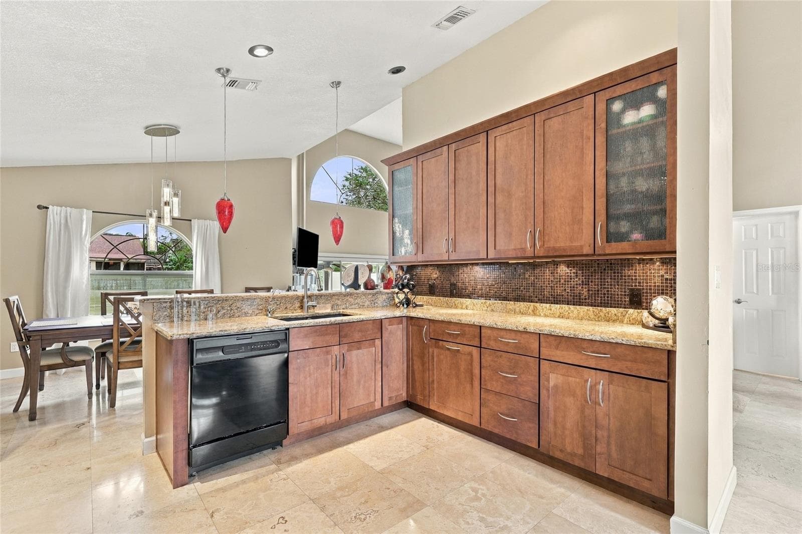 Single Family Residence at 2618 CLEMENTON PARK CT, ORLANDO, photo 14 of 42