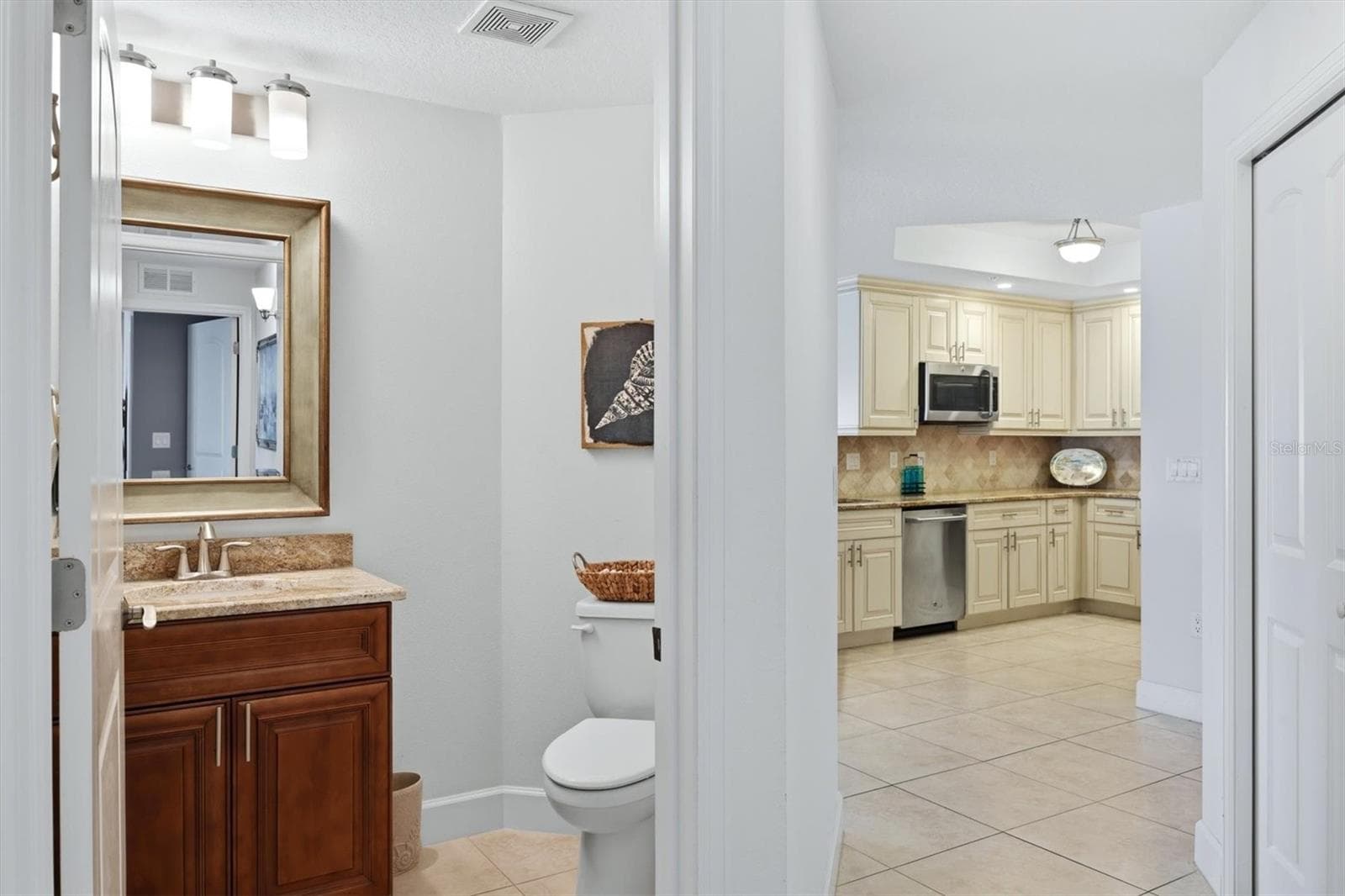 Condominium at 7820 34TH AVE W #201, BRADENTON, photo 18 of 69