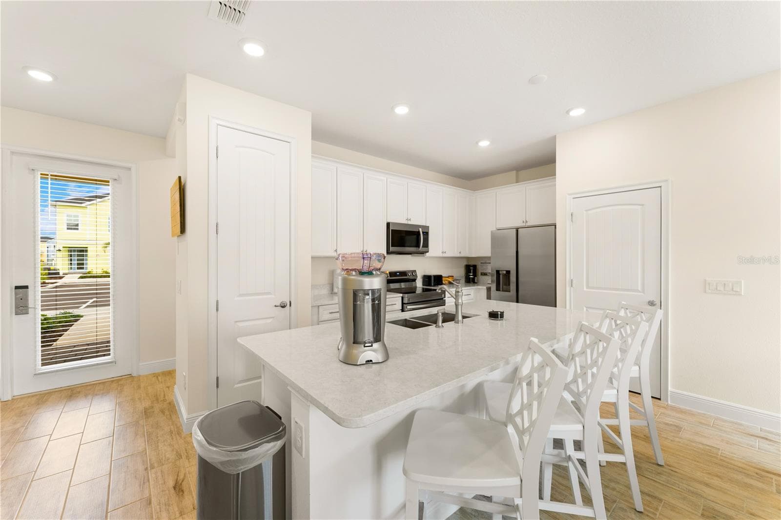 Townhouse at 2939 CASTAWAY LN, KISSIMMEE, photo 14 of 44