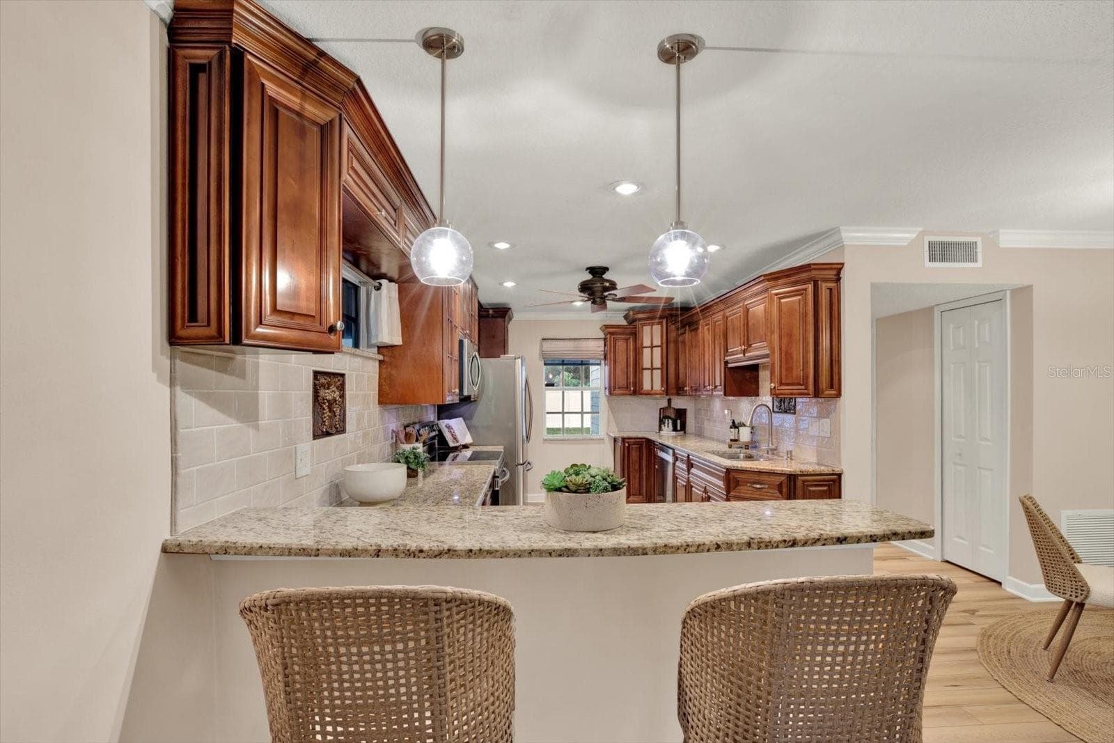 Kitchen - 9010 LAKE PLACE LN, TAMPA
