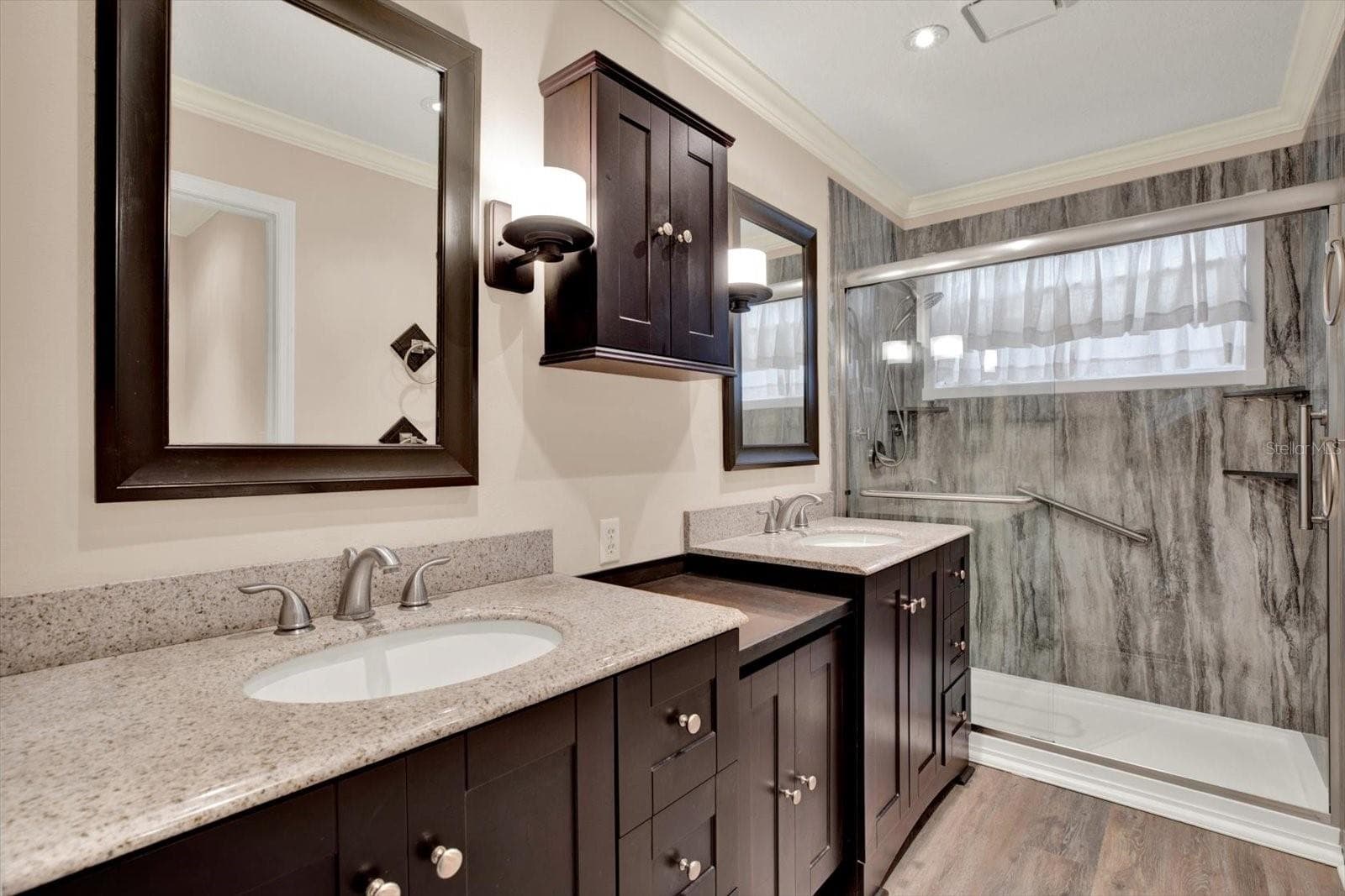 Primary Bathroom - 9010 LAKE PLACE LN, TAMPA
