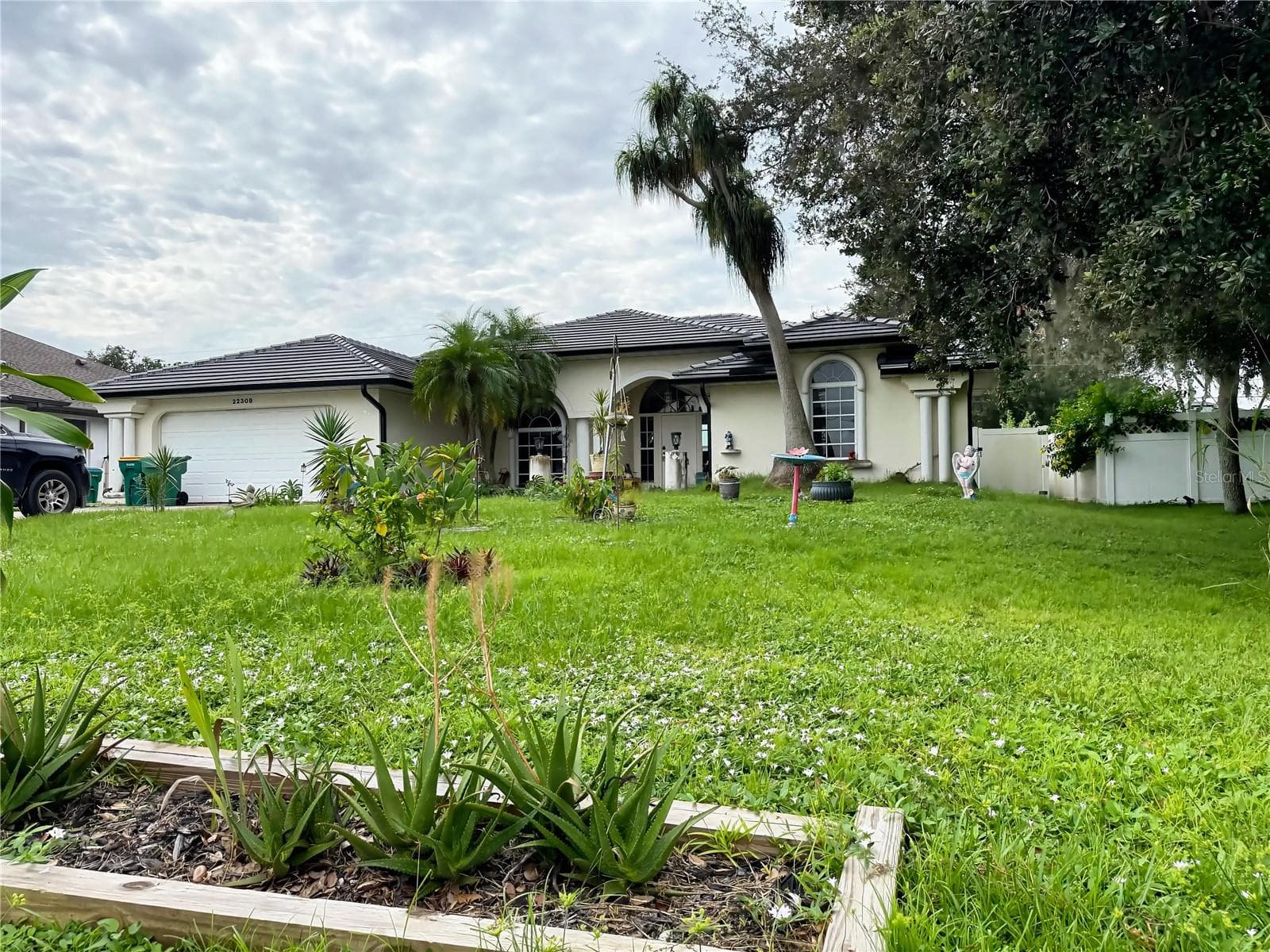 22309 PEACHLAND BLVD
