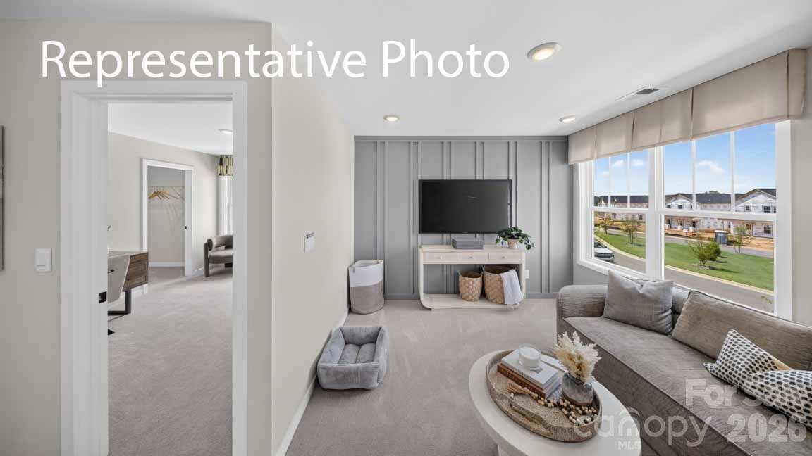 Single Family Residence at York, photo 35 of 48