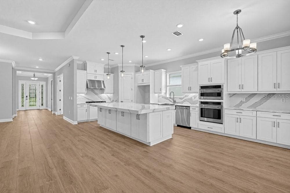 3212 Vicenza Court ~ Ready Now! - 3212 VICENZA CT, BRADENTON