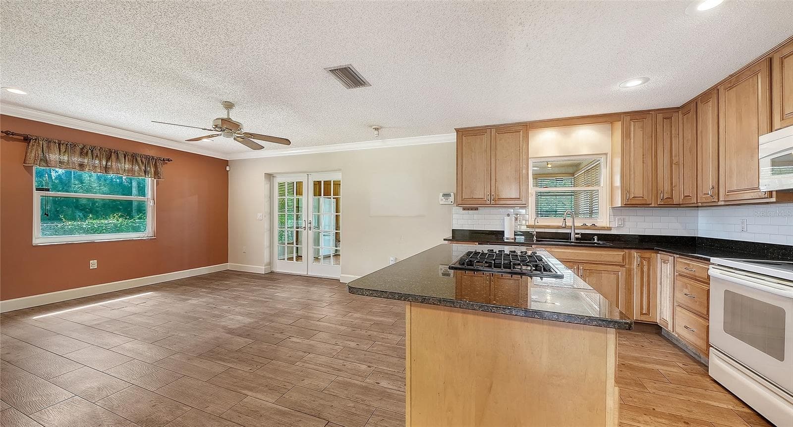 Single Family Residence at 4090 GROVELAND AVE, SARASOTA, photo 6 of 24