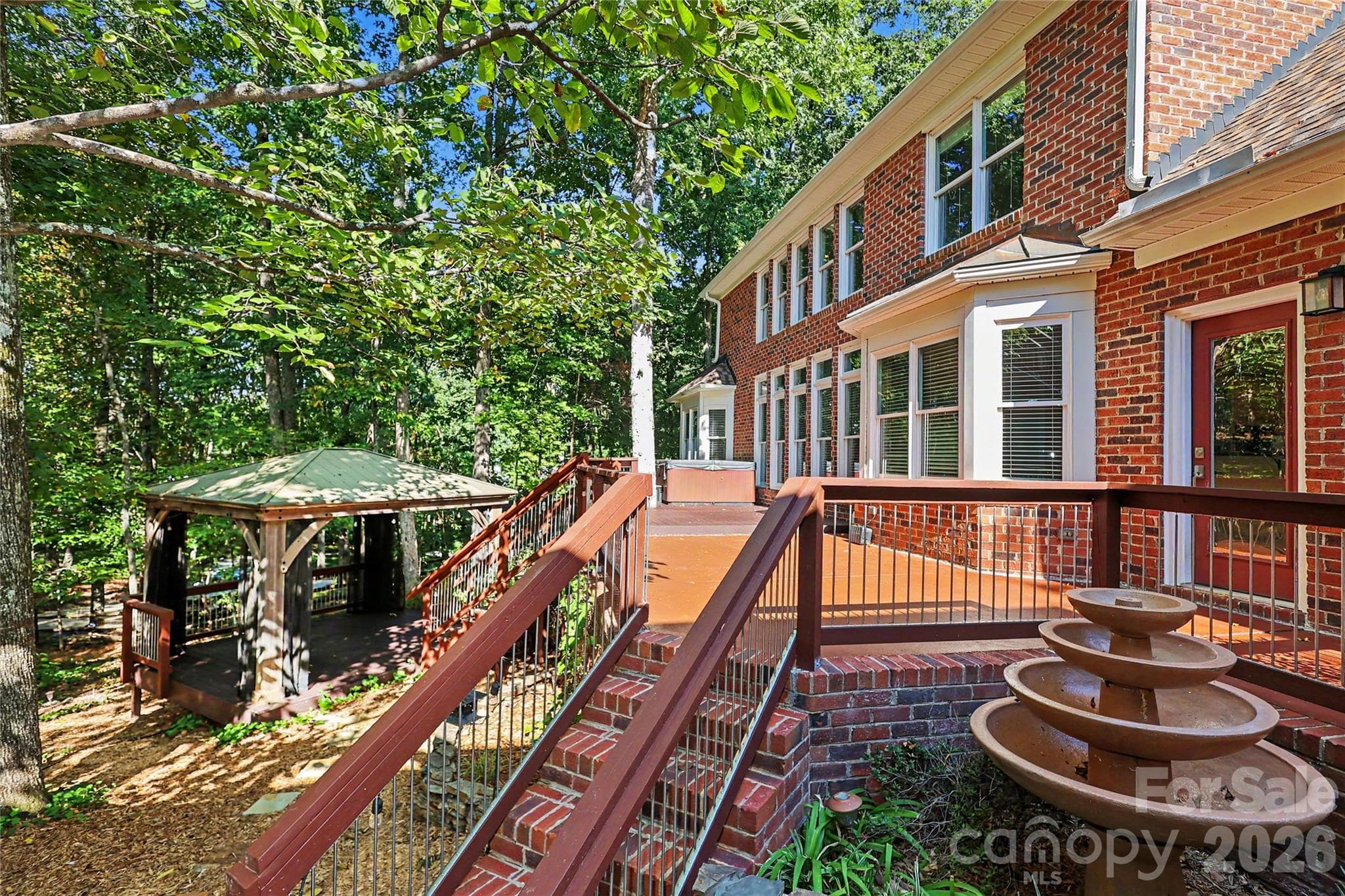 Single Family Residence at 4320 Town And Country Drive, Charlotte, photo 41 of 47