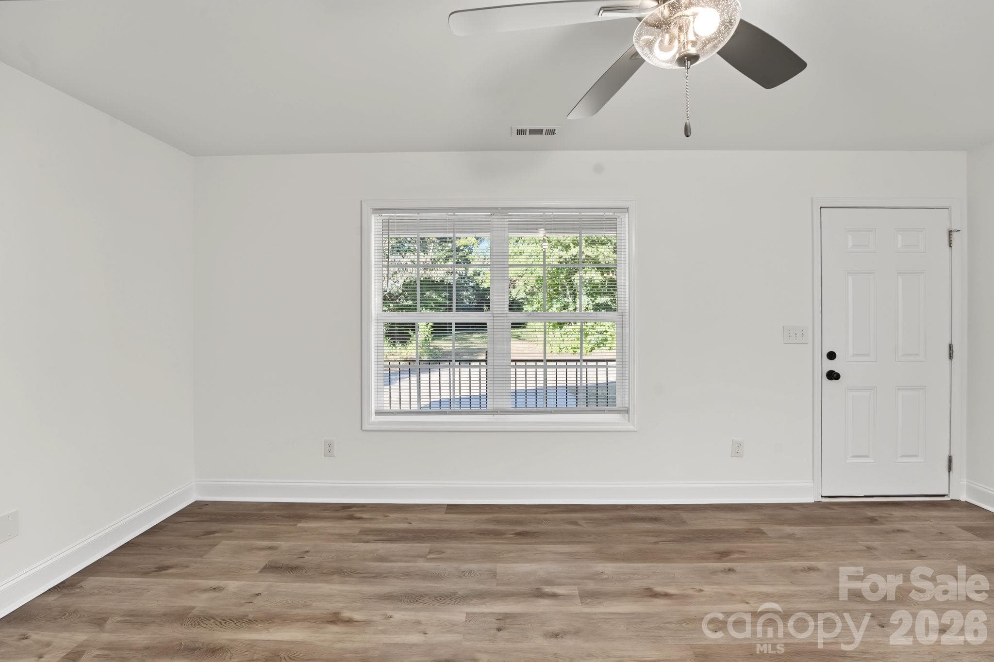 Single Family Residence at 1157 Calhoun Street, Rock Hill, photo 10 of 39