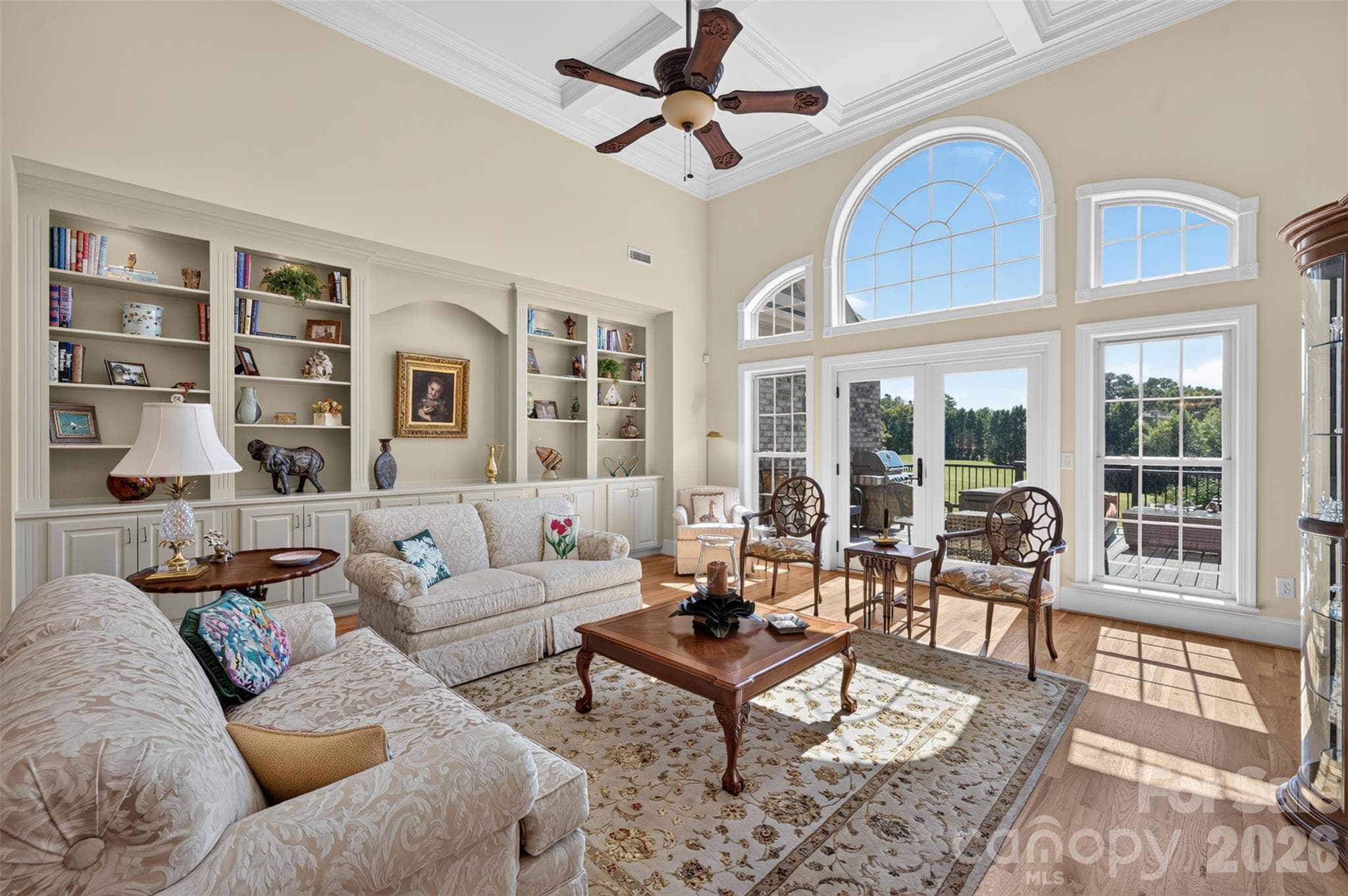 Single Family Residence at 76 Divot Court, Hickory, photo 8 of 48