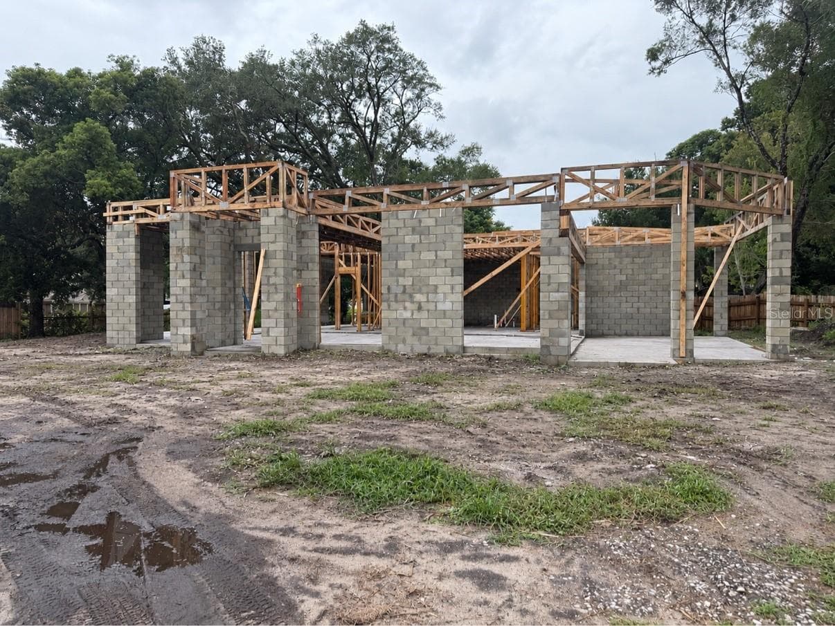 Single Family Residence at 826 GARDEN PLZ, ORLANDO, photo 20 of 26