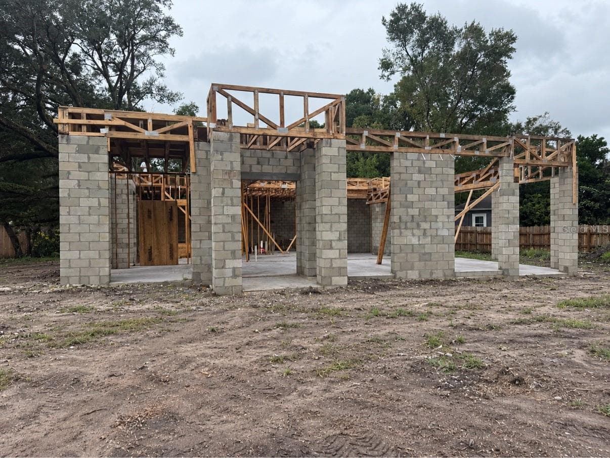 Single Family Residence at 826 GARDEN PLZ, ORLANDO, photo 24 of 26