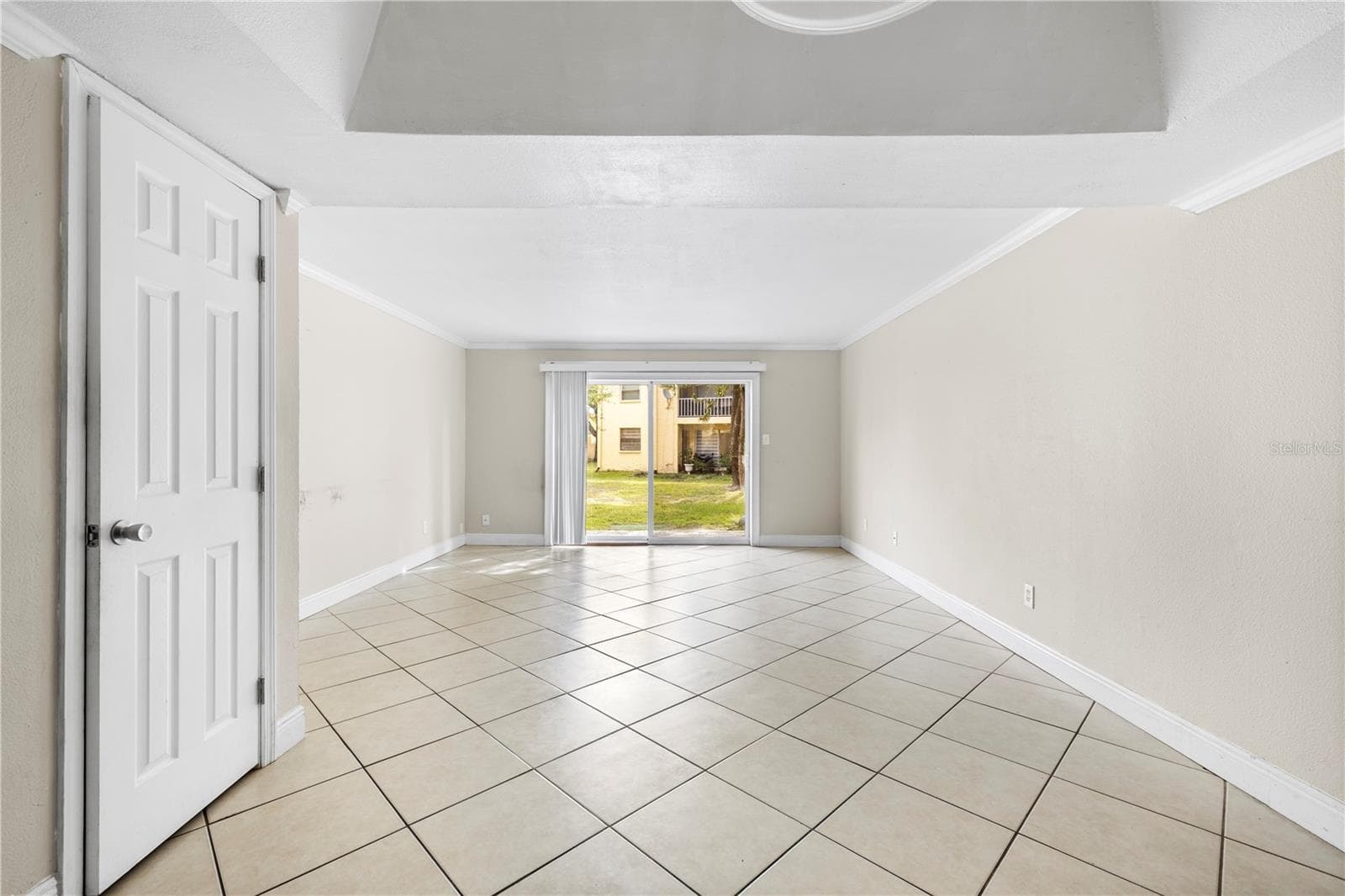 Condominium at 7609 LA MESITA CT, TAMPA, photo 6 of 45