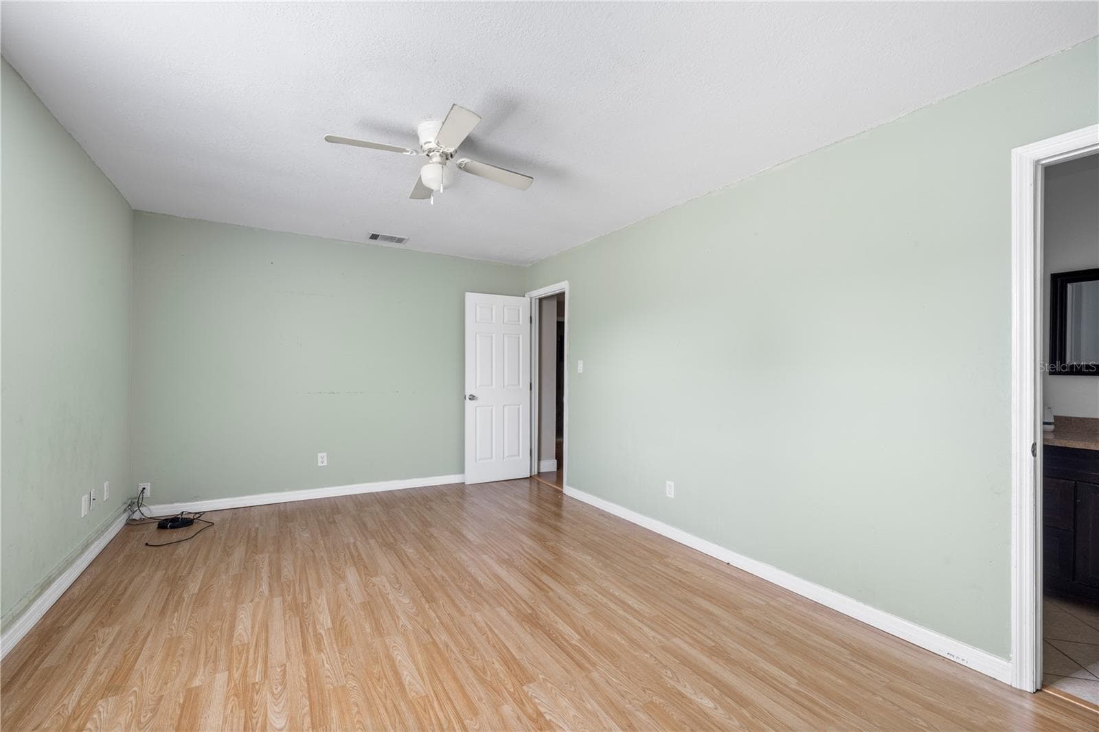 Condominium at 7609 LA MESITA CT, TAMPA, photo 20 of 45
