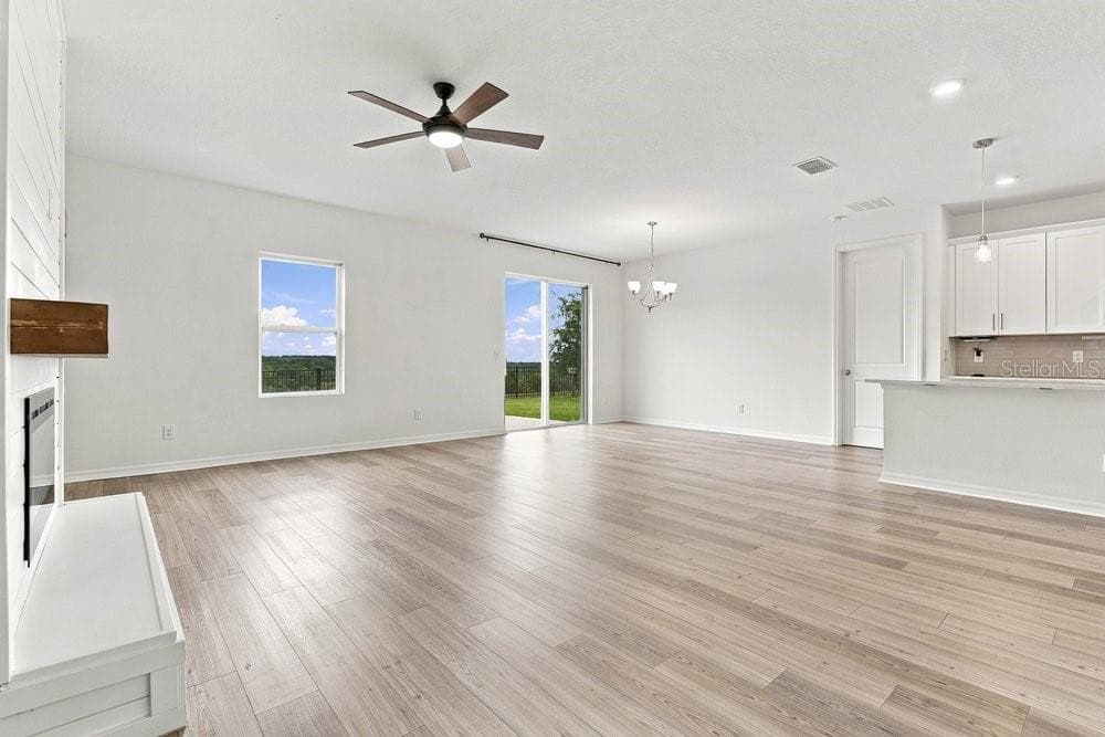 Open Concept Living - 2378 GOLD DUST DR, MINNEOLA