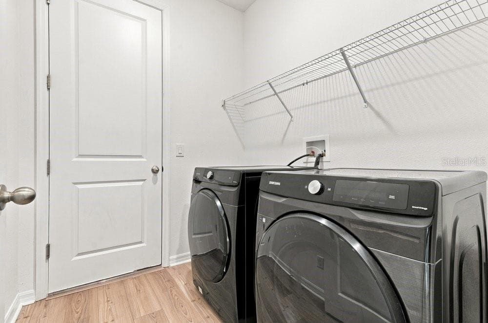 Washer and Dryer included - 2378 GOLD DUST DR, MINNEOLA