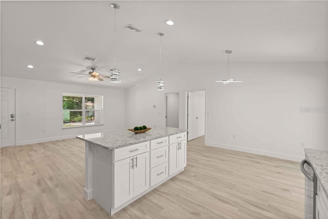 Single Family Residence at 20615 SW Robin DR, DUNNELLON FL 34431, Dunnellon, photo 24 of 44