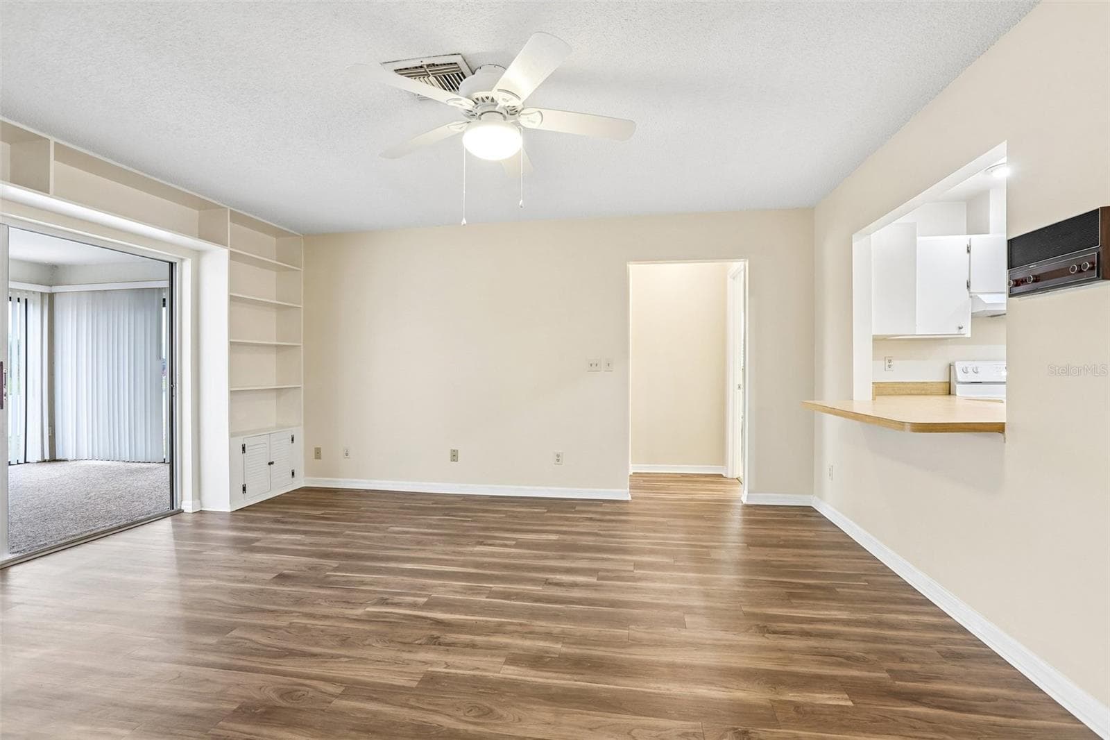 Single Family Residence at 104 CACTUSFLOWER LN, SUN CITY CENTER, photo 16 of 66