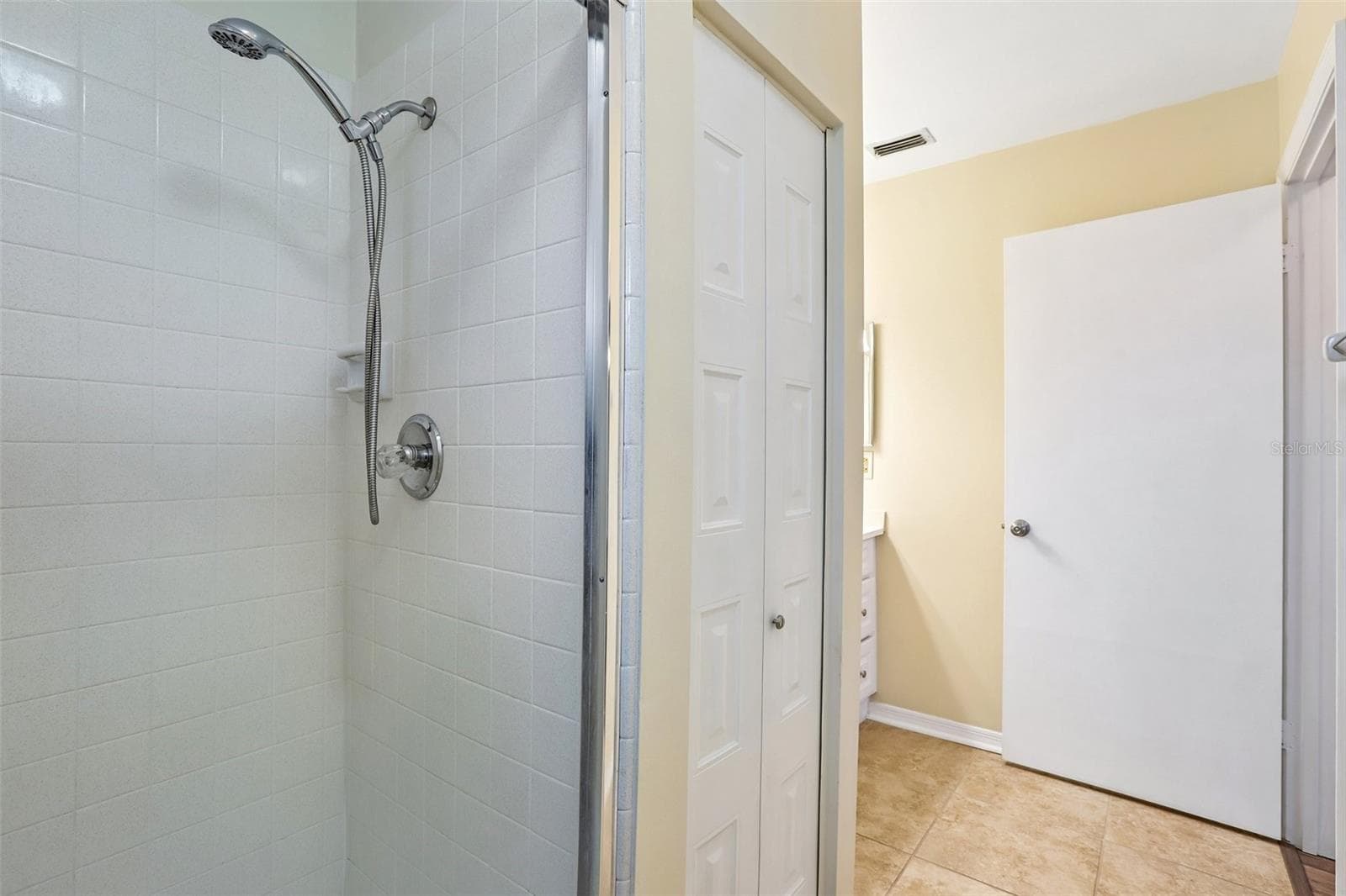 Single Family Residence at 104 CACTUSFLOWER LN, SUN CITY CENTER, photo 37 of 66