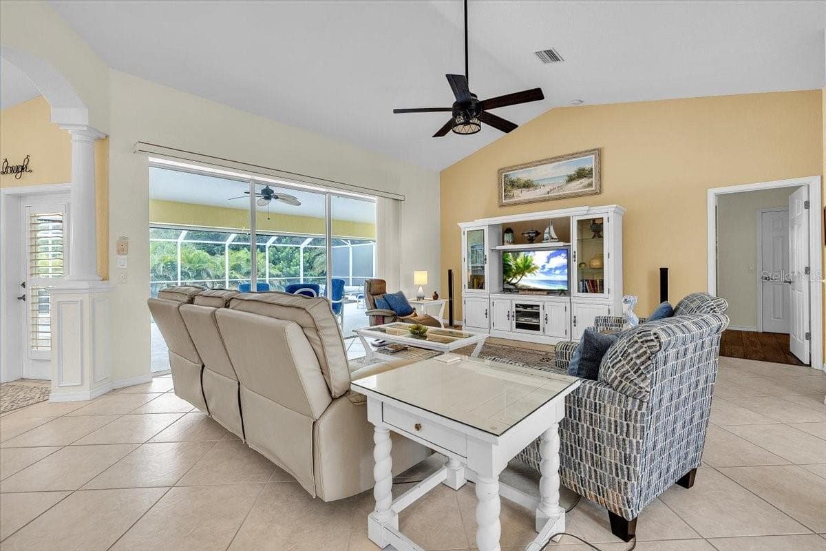 Single Family Residence at 12 TOURNAMENT RD, ROTONDA WEST, photo 16 of 86