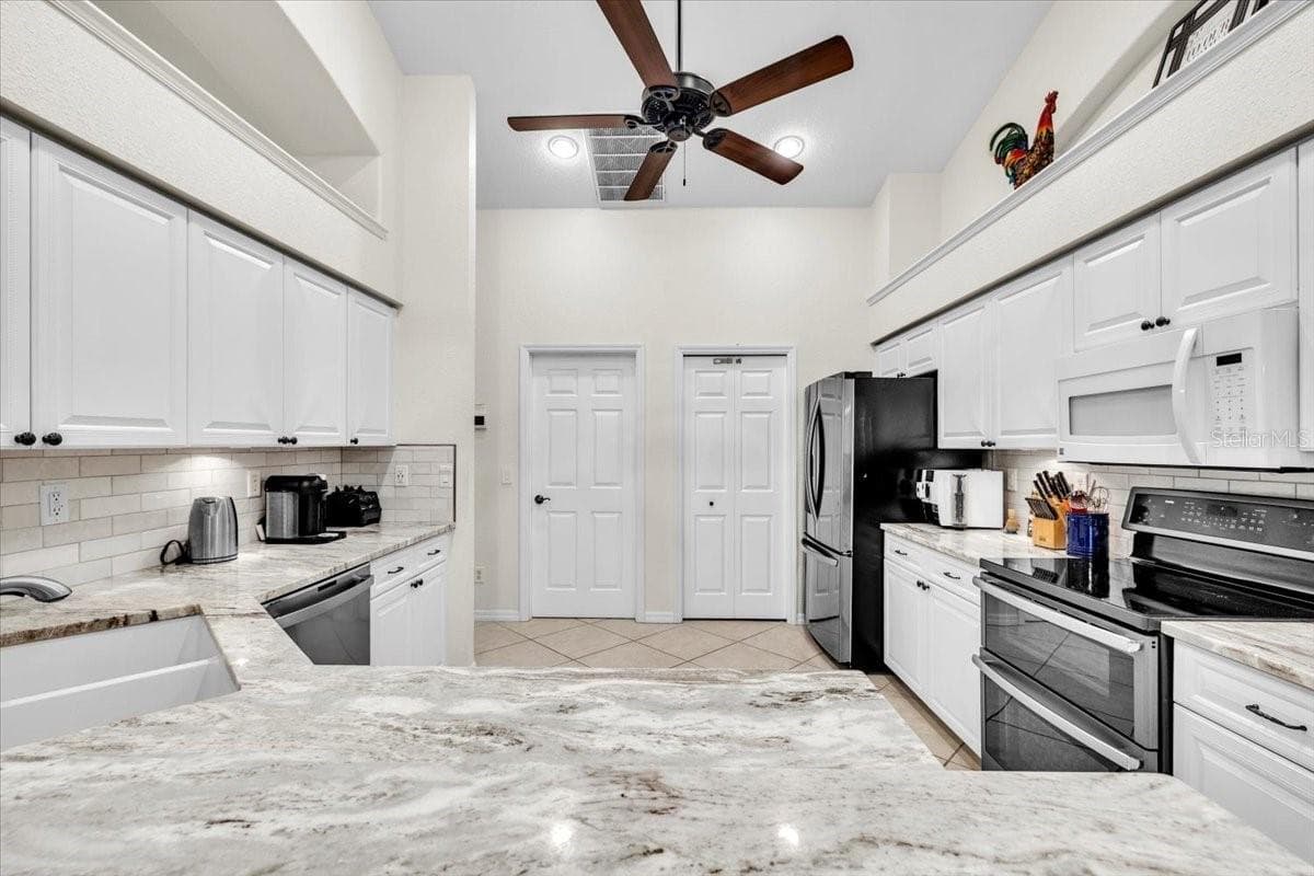 Single Family Residence at 12 TOURNAMENT RD, ROTONDA WEST, photo 31 of 86