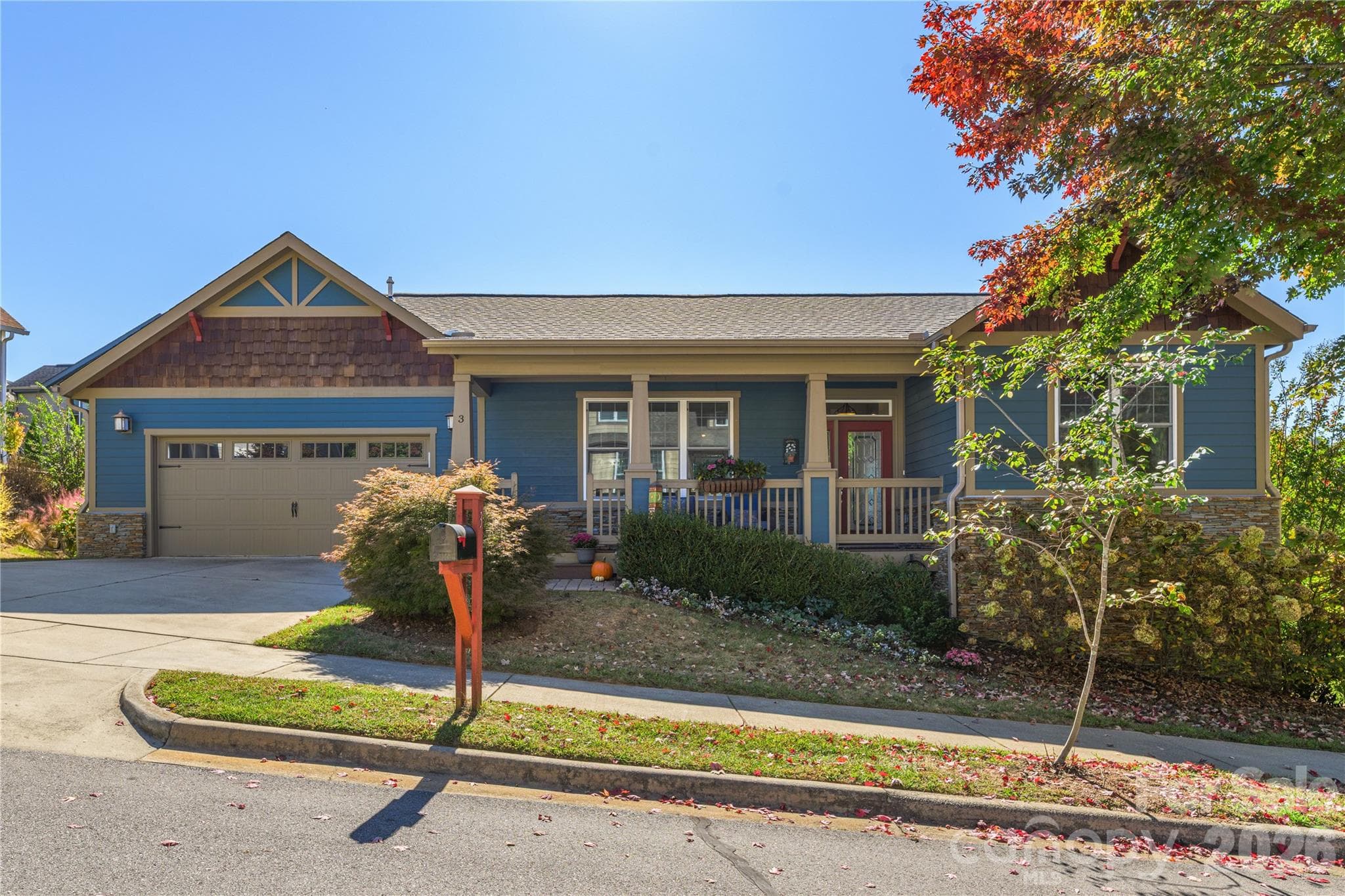Single Family Residence at 3 Bungalow Way, Asheville, photo 2 of 47