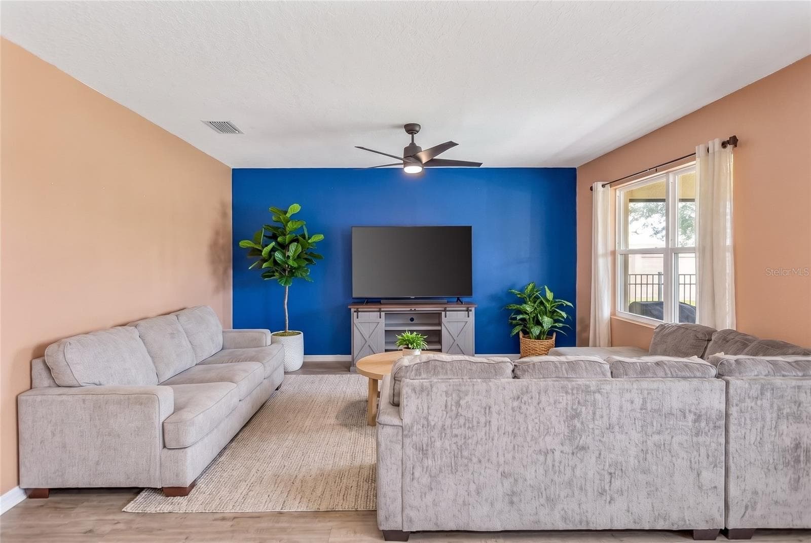 Single Family Residence at 339 LAZIO CIR, DEBARY, photo 4 of 29