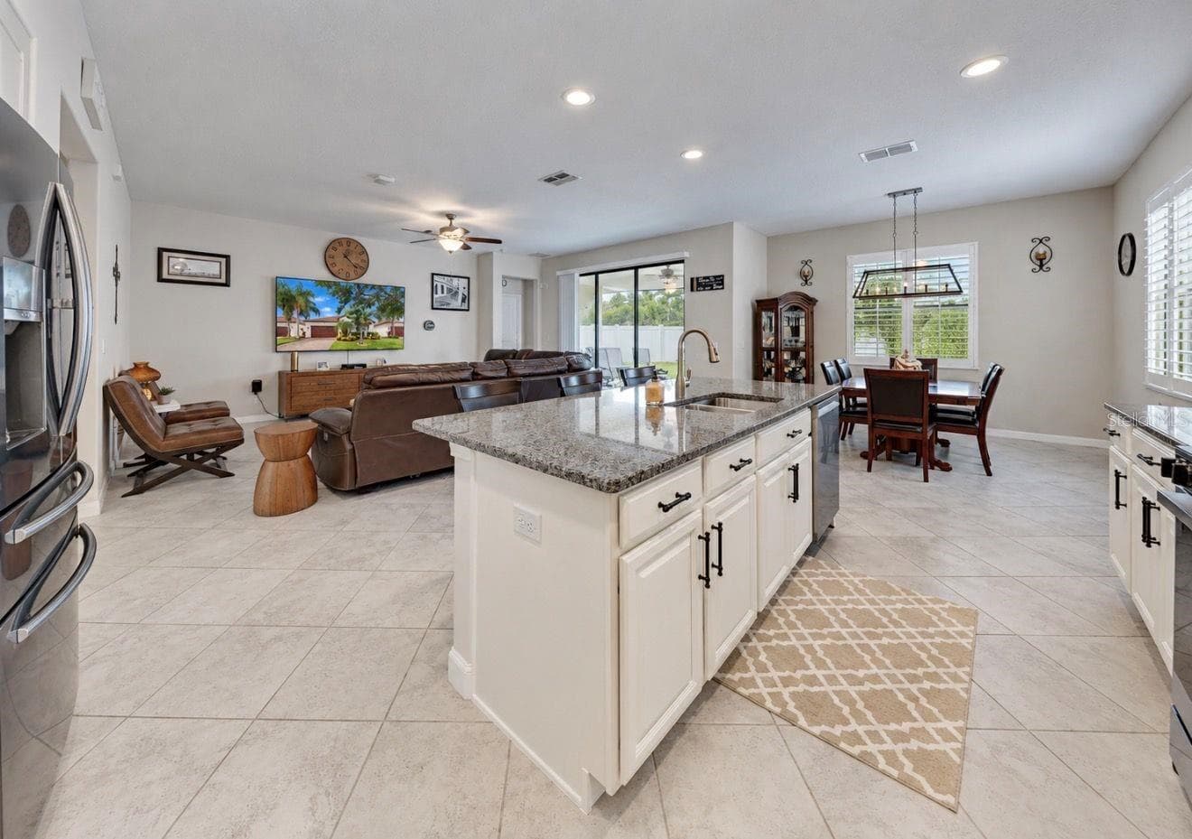 Single Family Residence at 16835 WHISPER ELM ST, WIMAUMA, photo 16 of 39