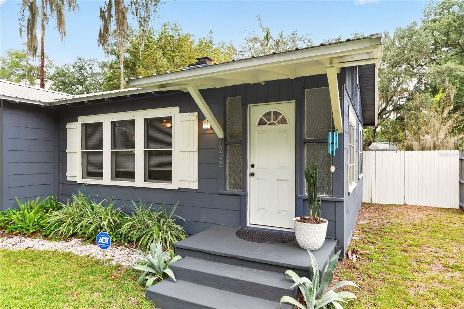Single Family Residence at 1242 NW 30TH AVE, GAINESVILLE, photo 2 of 61