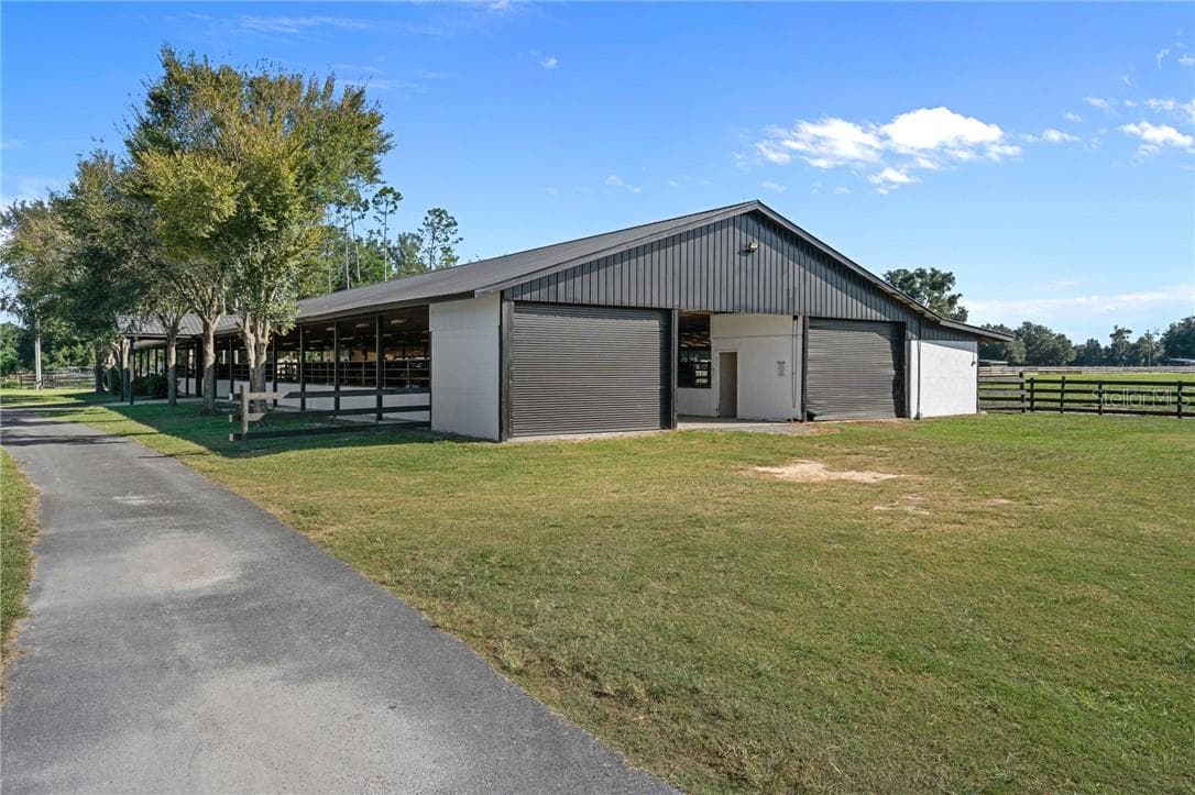 Residential at 17454 S Highway 475, SUMMERFIELD FL 34491, Summerfield, photo 12 of 86