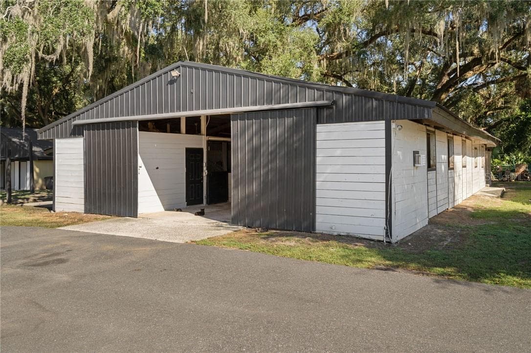 Residential at 17454 S Highway 475, SUMMERFIELD FL 34491, Summerfield, photo 34 of 86