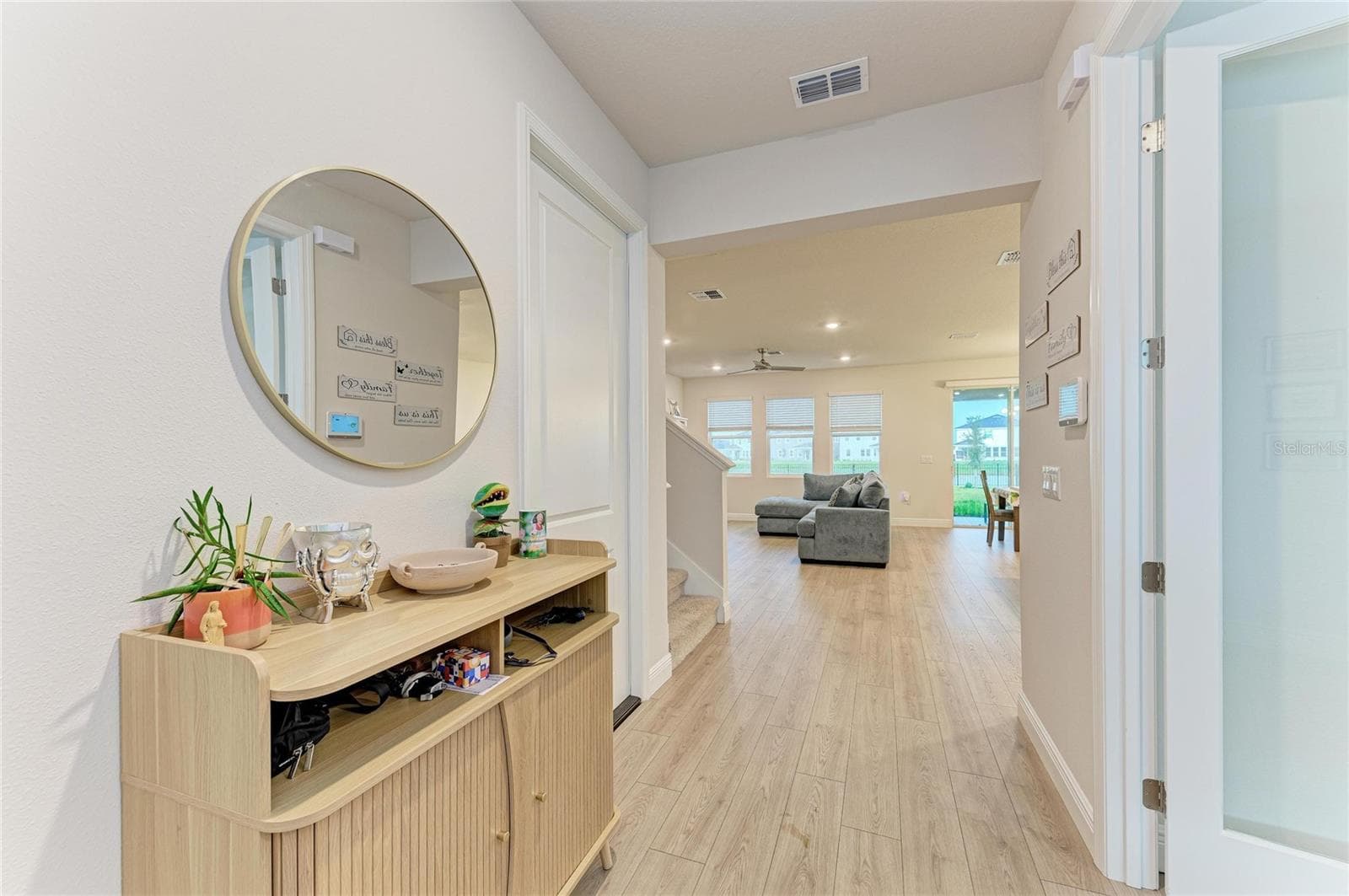 Single Family Residence at 18211 THISTLEBERRY PL, LAKEWOOD RANCH, photo 6 of 82