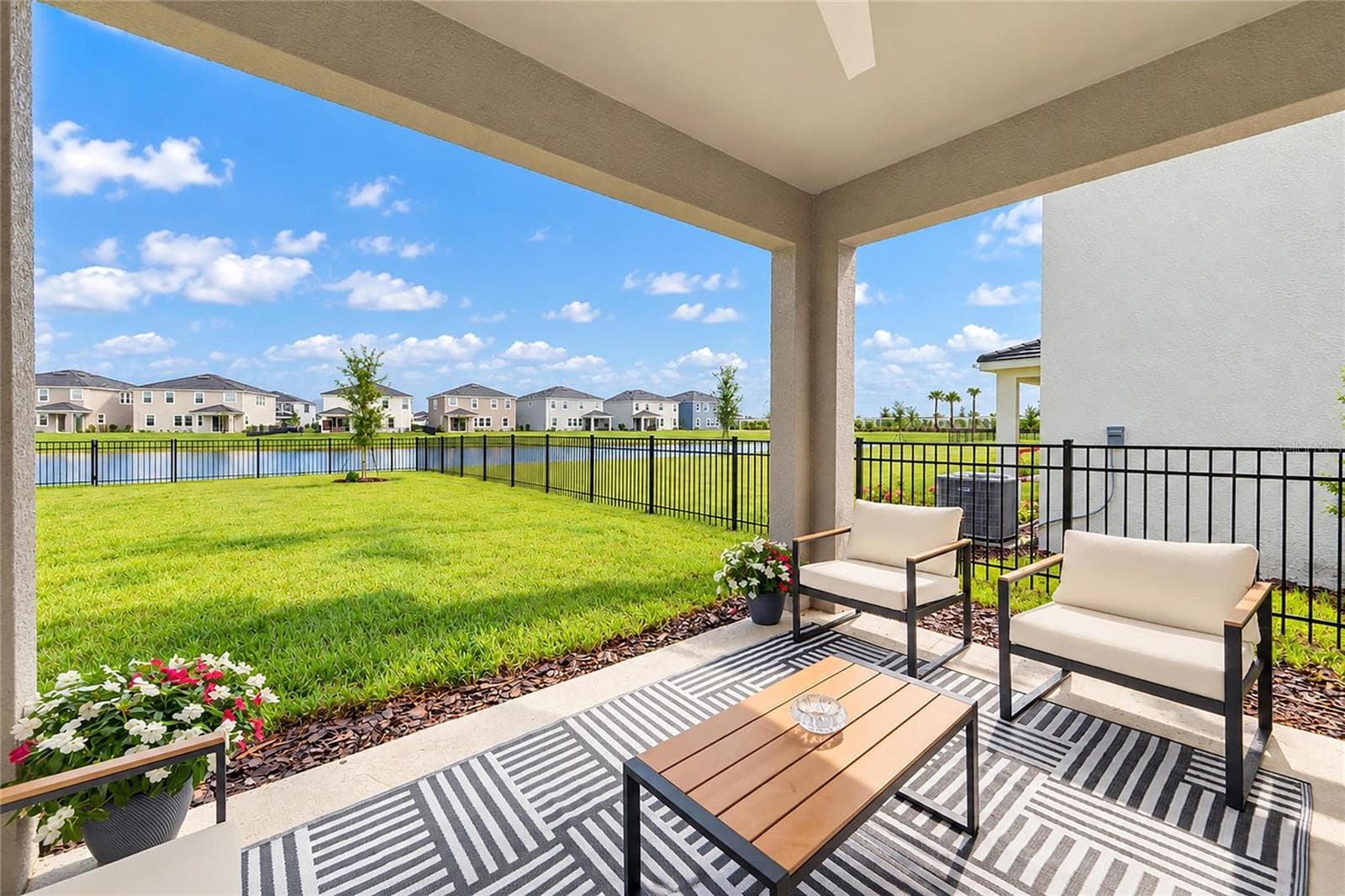 Single Family Residence at 18211 THISTLEBERRY PL, LAKEWOOD RANCH, photo 53 of 82