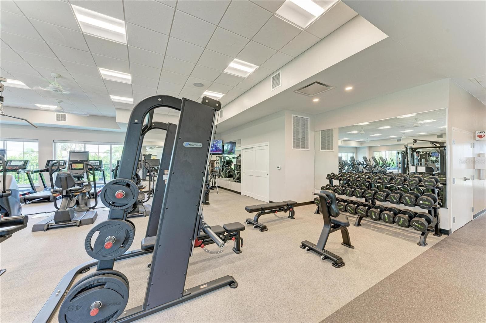 Single Family Residence at 18211 THISTLEBERRY PL, LAKEWOOD RANCH, photo 67 of 82