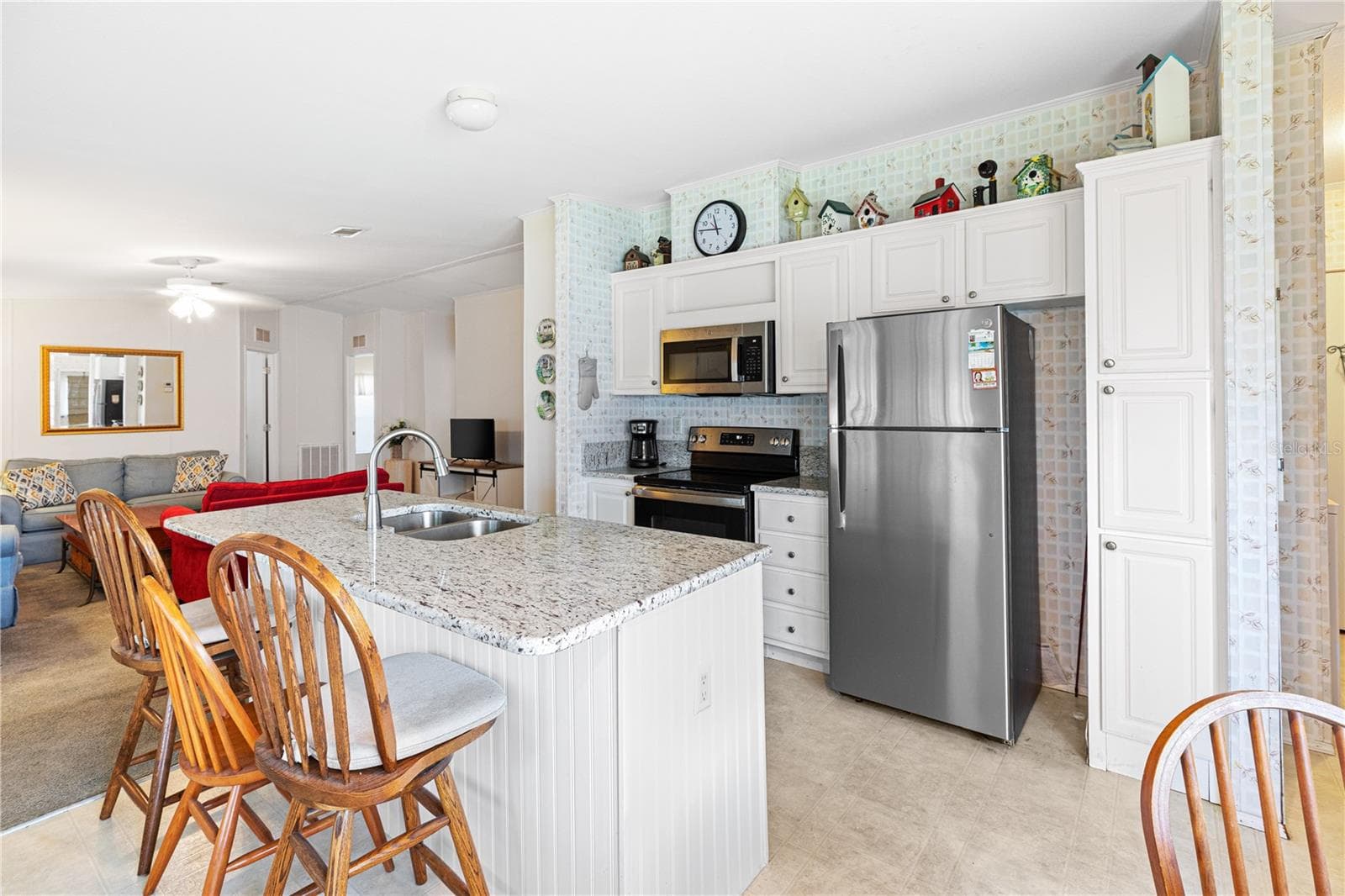 Manufactured Home at 3204 SUNNY HARBOR DR, PUNTA GORDA, photo 6 of 35
