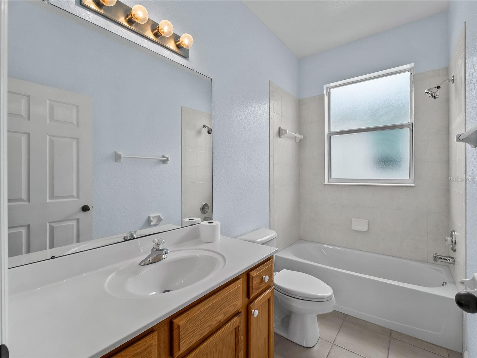 Single Family Residence at 1439 MIMS CT, NORTH PORT, photo 17 of 60
