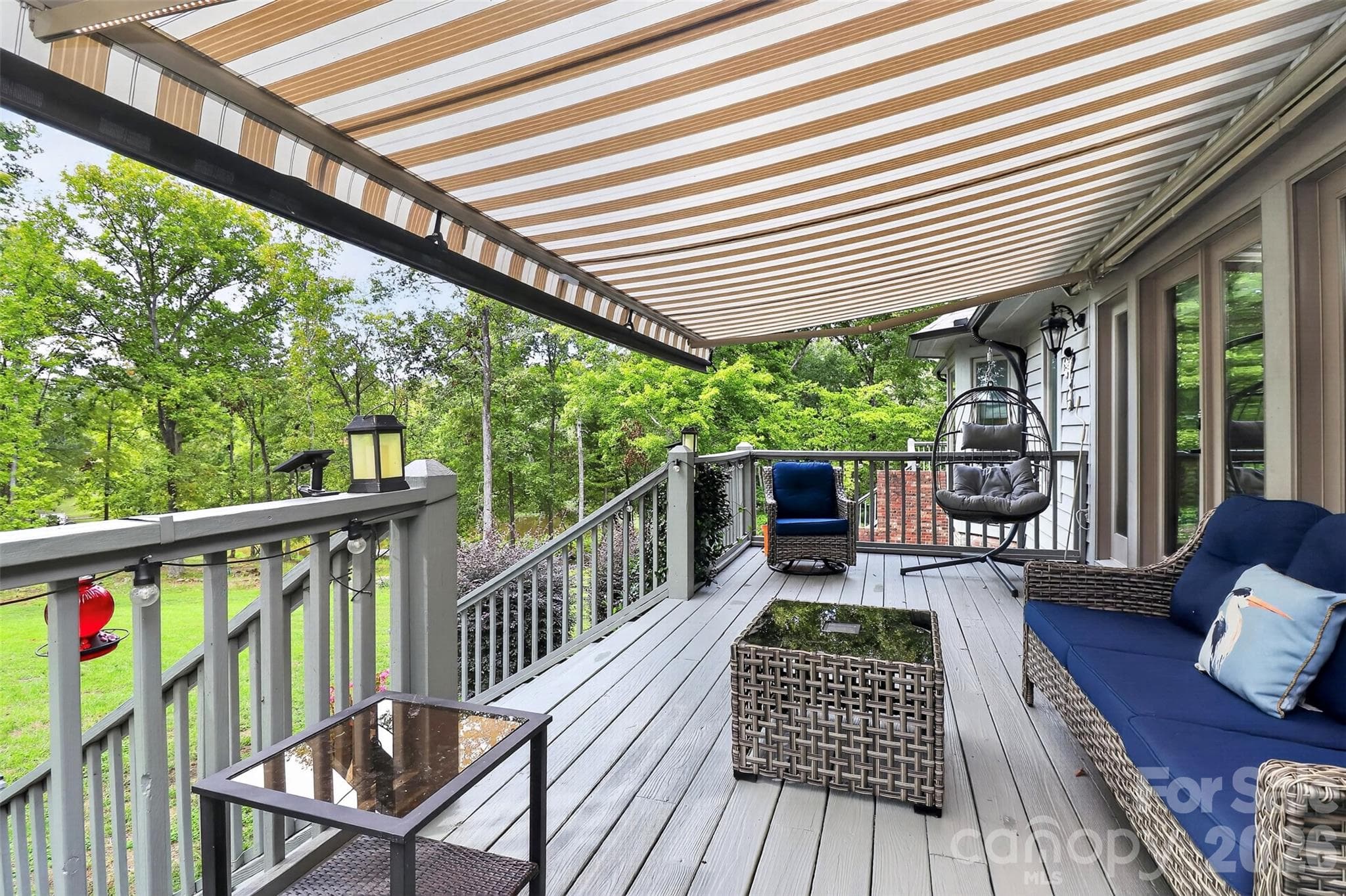 Single Family Residence at 525 Shoreline Drive, Lancaster, photo 31 of 45