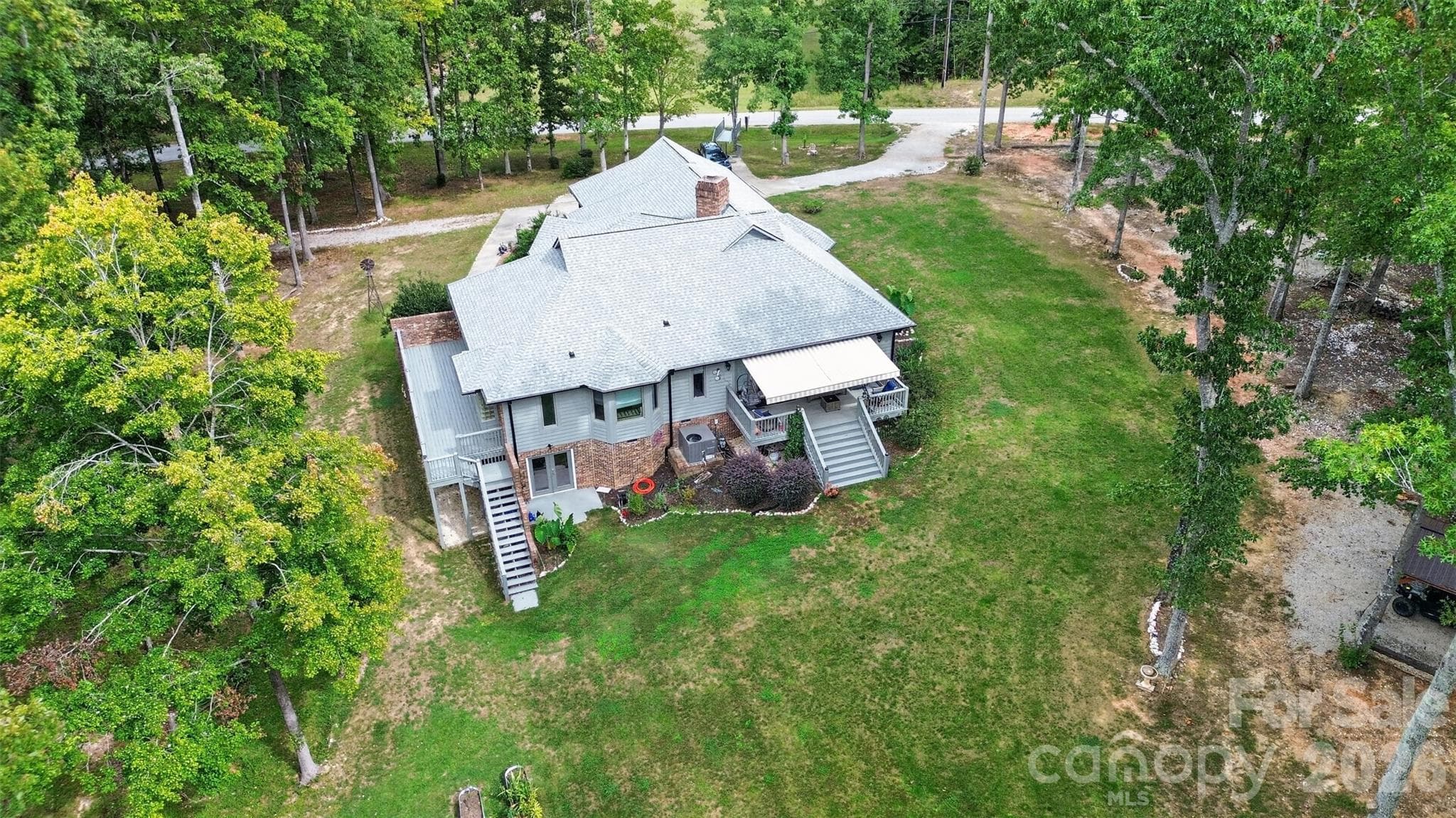 Single Family Residence at 525 Shoreline Drive, Lancaster, photo 35 of 45