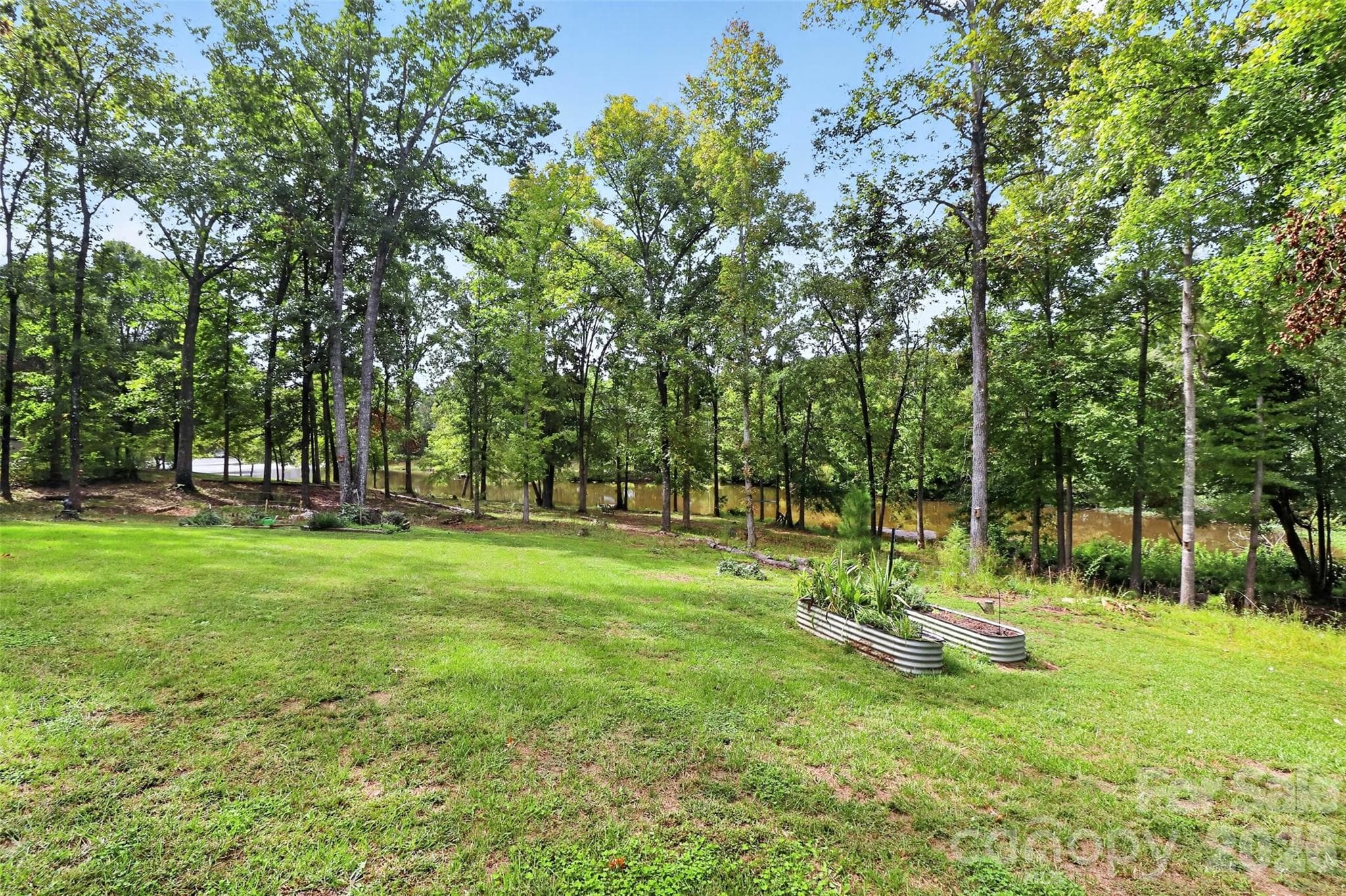 Single Family Residence at 525 Shoreline Drive, Lancaster, photo 43 of 45