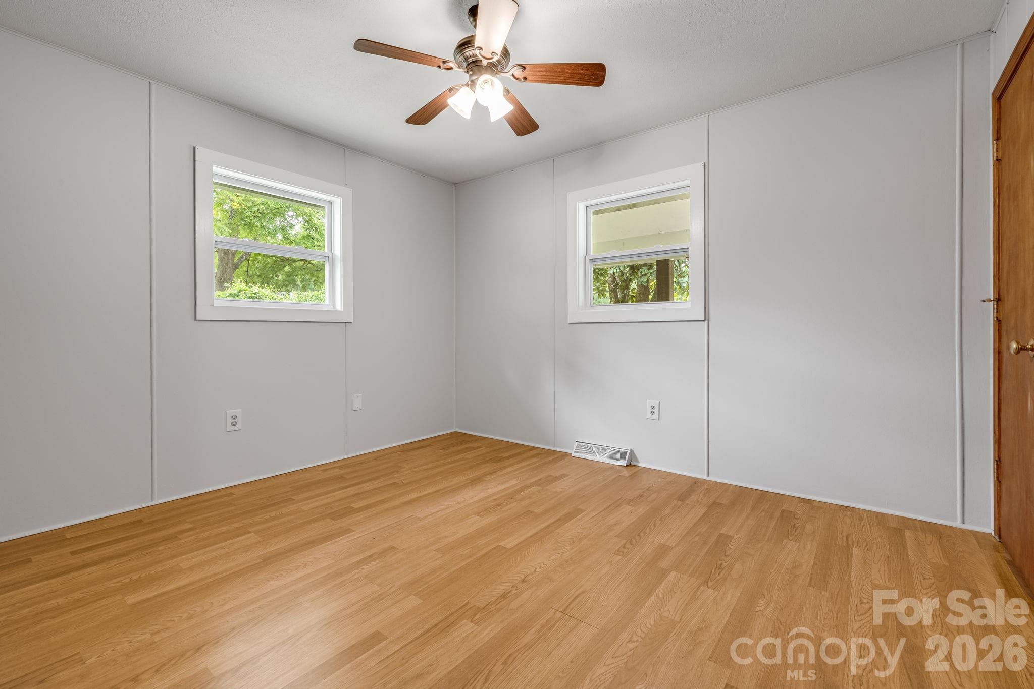 Apartment at 25 Hickory Tree Road, Asheville, photo 22 of 46