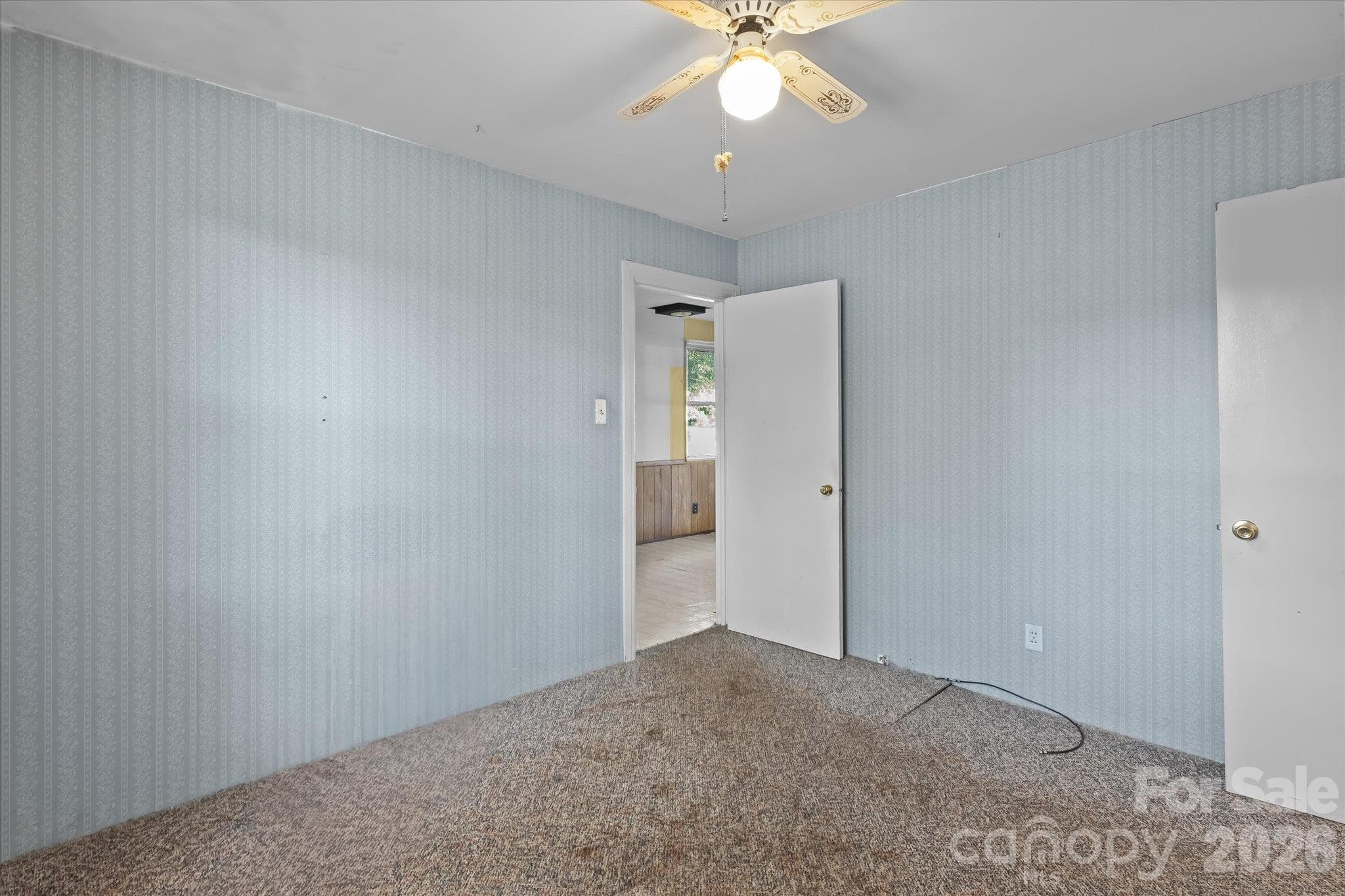 Single Family Residence at 322 Hartness Road, Statesville, photo 16 of 31